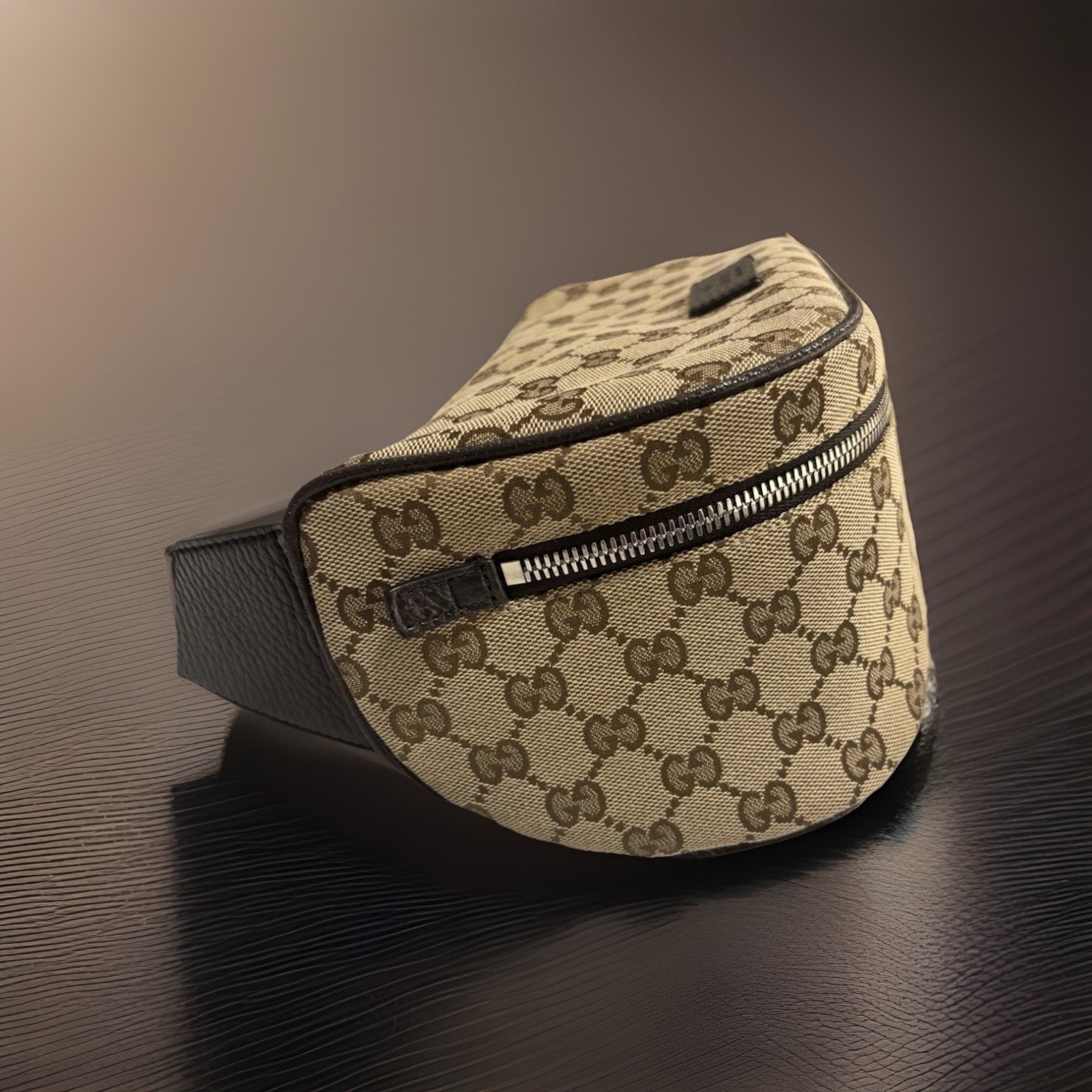 Gucci GG Logo Lg Supreme Monogram Messenger Bag- Brown- Adjustable Strap $995