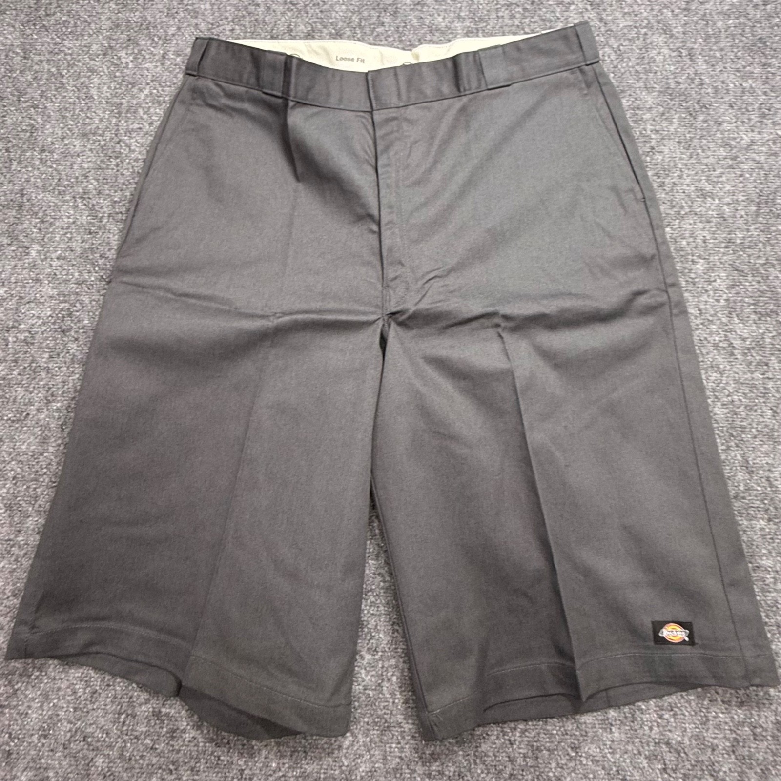 Dickies Mens Twill Work Short Loose Fit 44×15” Charcoal Grey – NWT