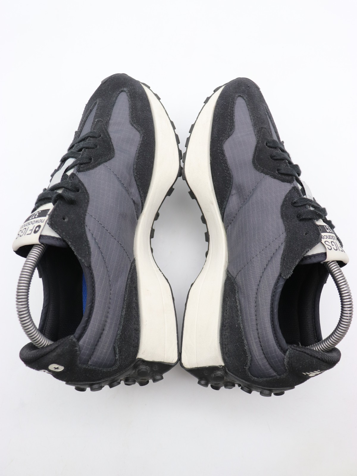 New Balance 327 Figs Men’s Size 8.5 D Black White Athletic Sneakers U327FB