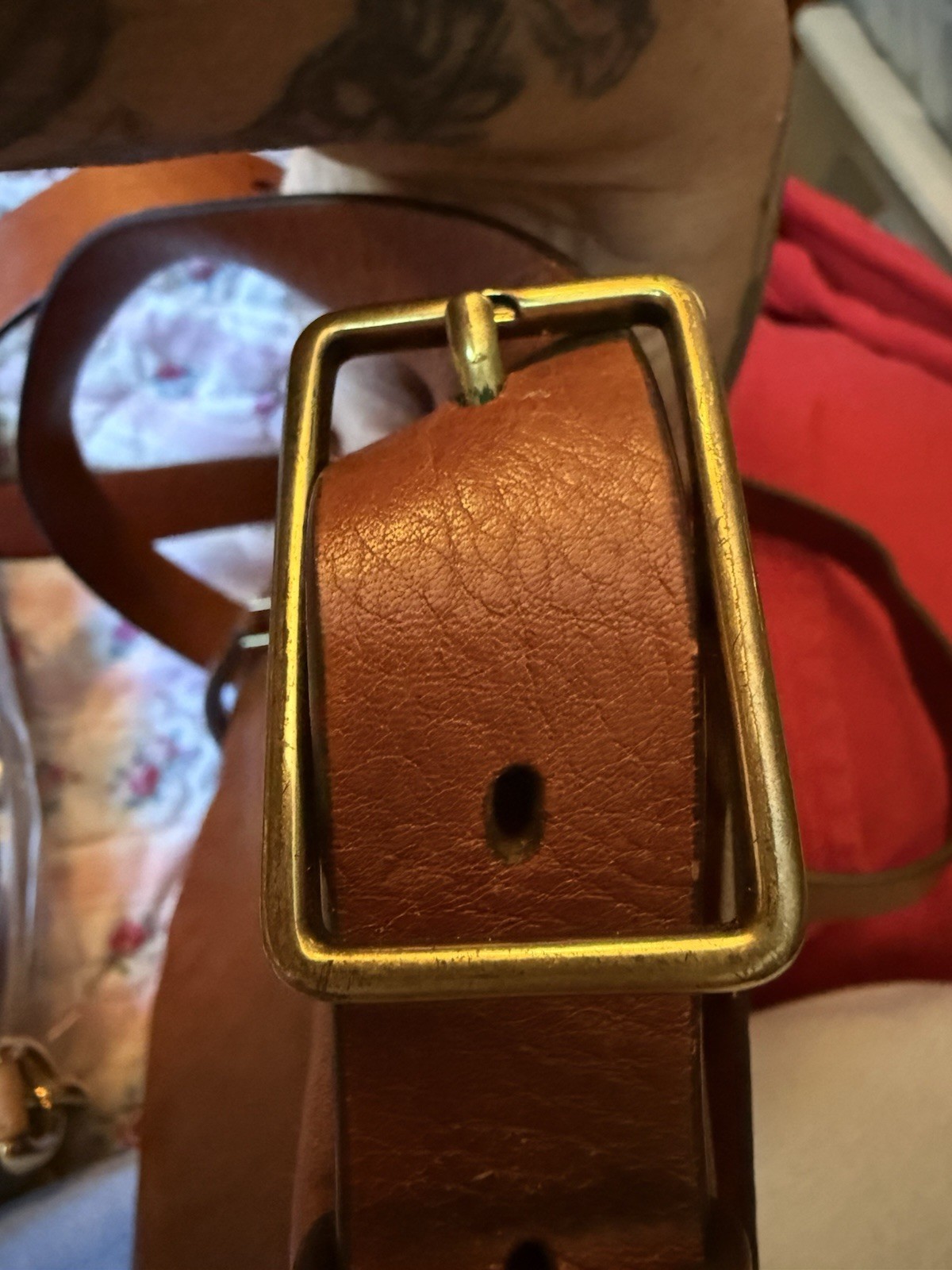 Fossil Brown Crossbody Bag Zip Pocket Zip Closure Gold Tone Adjustable Strap