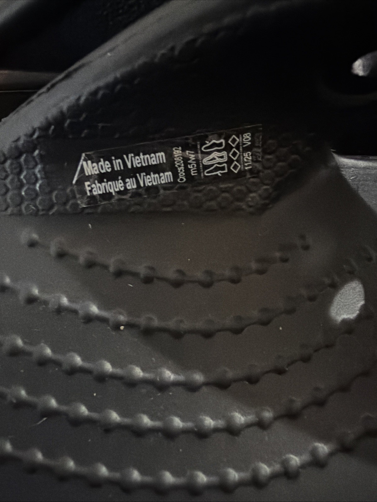 Crocs Baya II Flip Black Flip Flop Slippers. Unisex. Size 8WMN/6MEN. NWT!