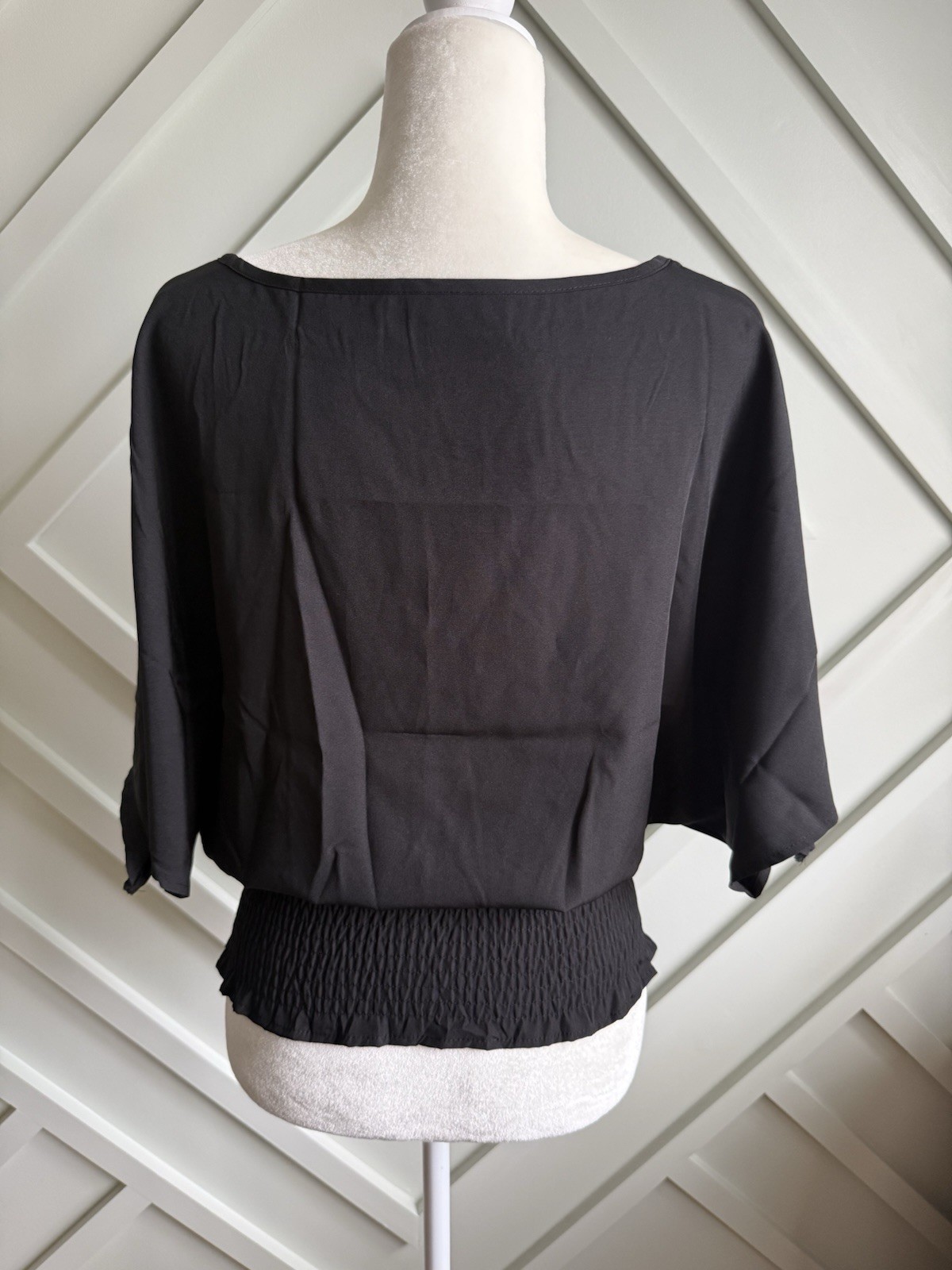 Women’s Batwing Short Sleeve Dolman Top Blouse with Elastic Waistband Hem Sz S