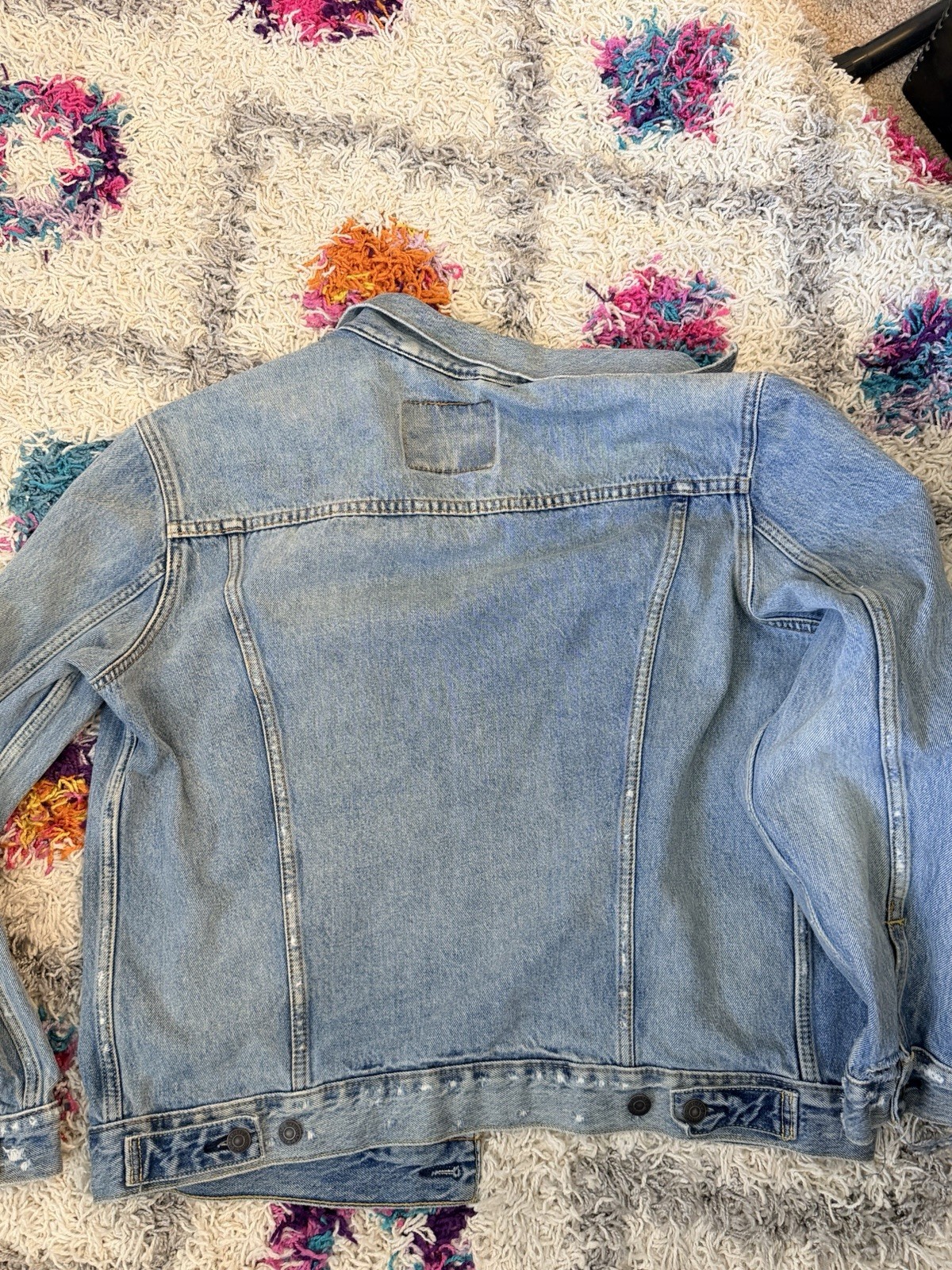 Levi’s Men’s Blue Premium Trucker Denim Jacket Size L Button Closure Pockets