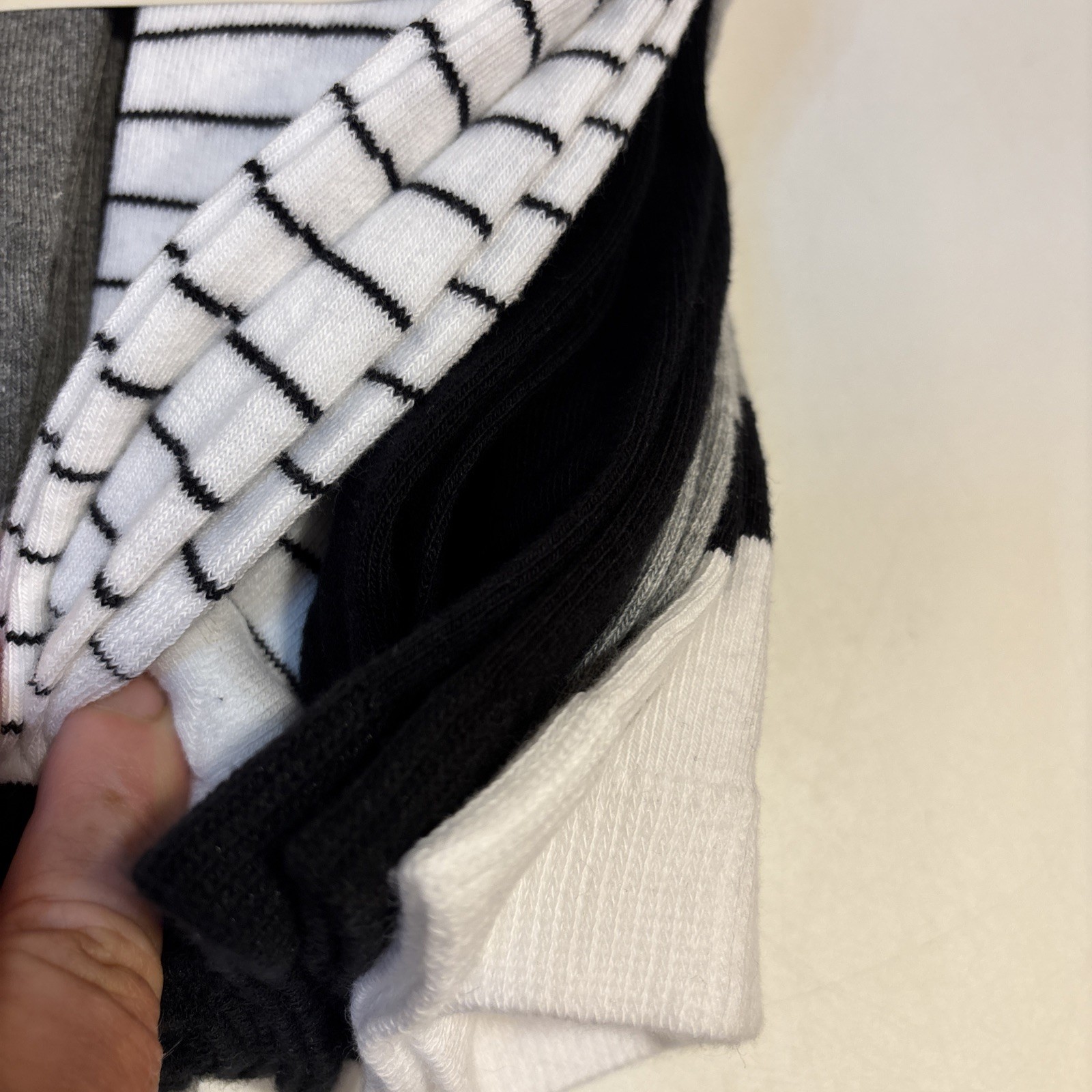 A New Day 6 Ct. ea Cotton Blend Crew Socks Solid & Patterned Size 4-10