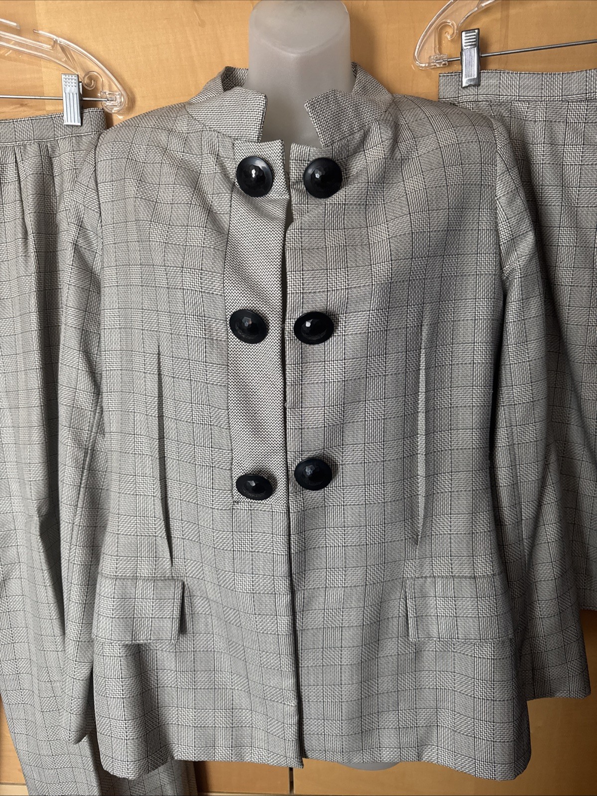 Vintage Bill Blass Made In USA 3 Piece Woman’s Suit Size 8 🔥w/jeans Too😊