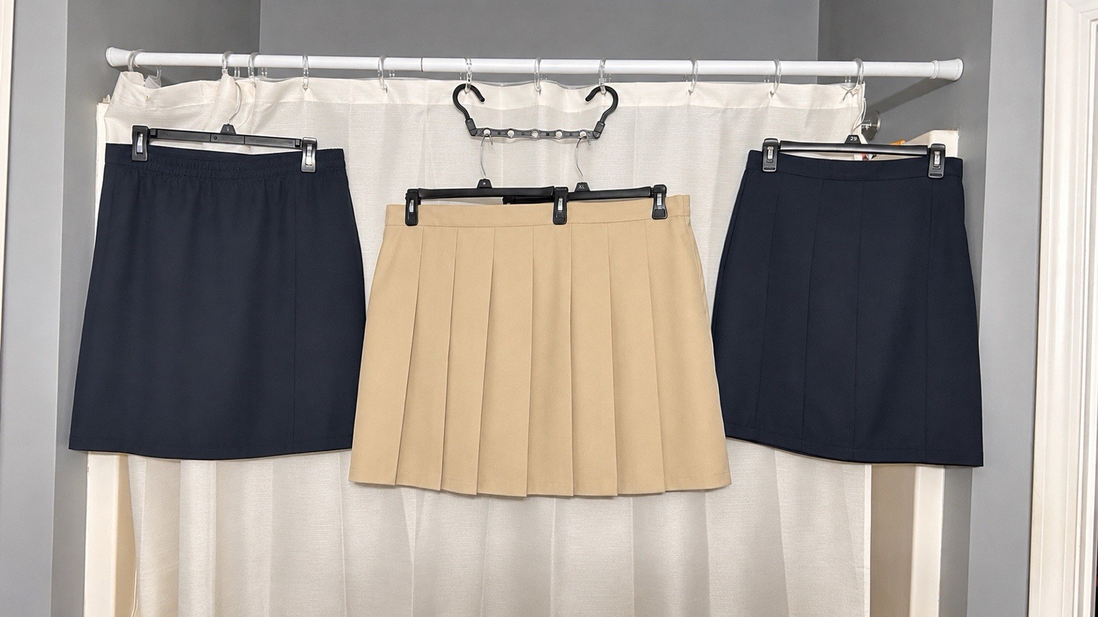 Big Girls Izod Uniform Skorts Set Of 4- Or Women’s Sz 8-10 & 10-12 (women’s)