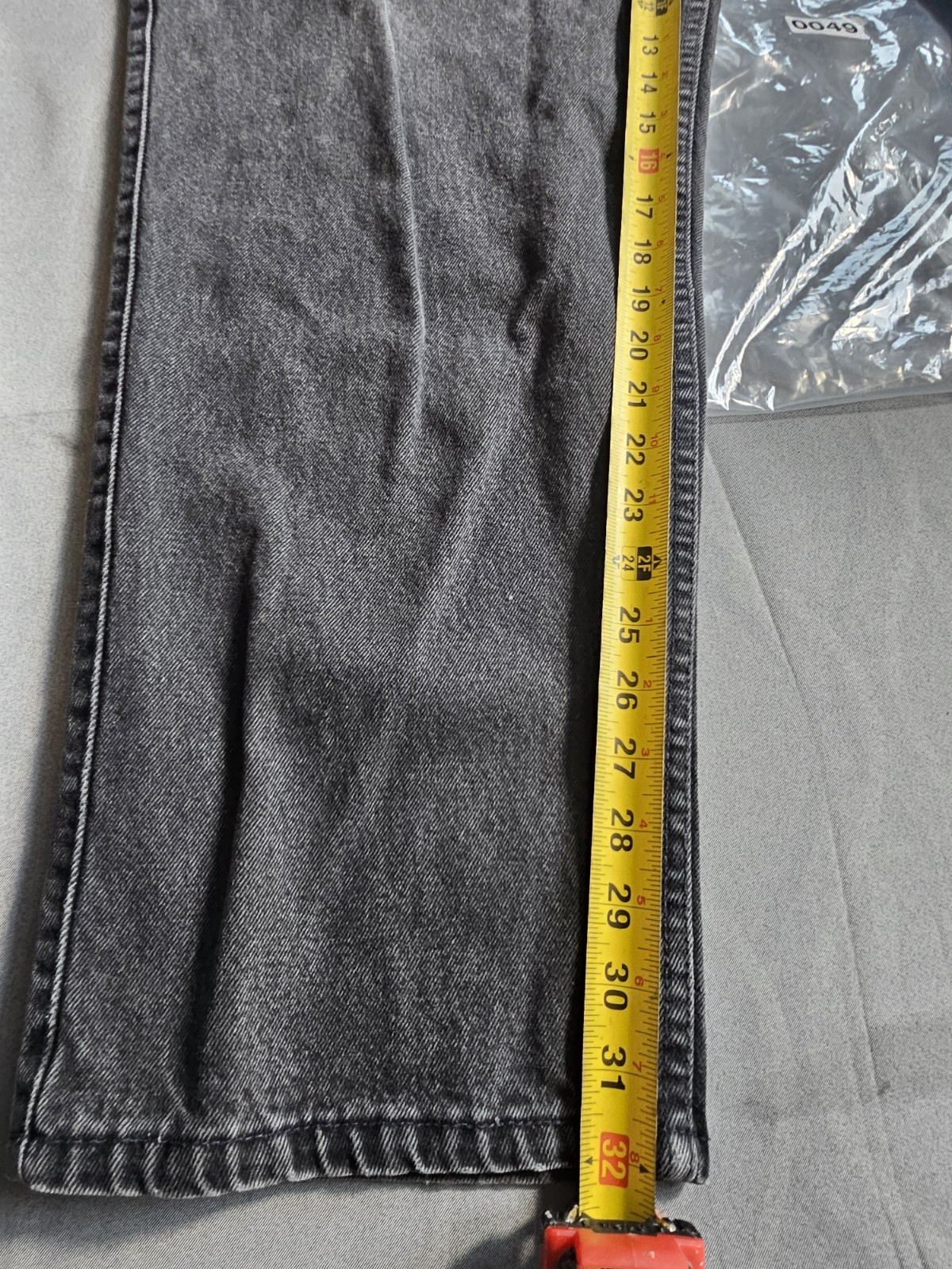 Vintage 1996 Levi’s 540 Relaxed Fit Jeans USA Made Black Denim 46×30 Orange Tab