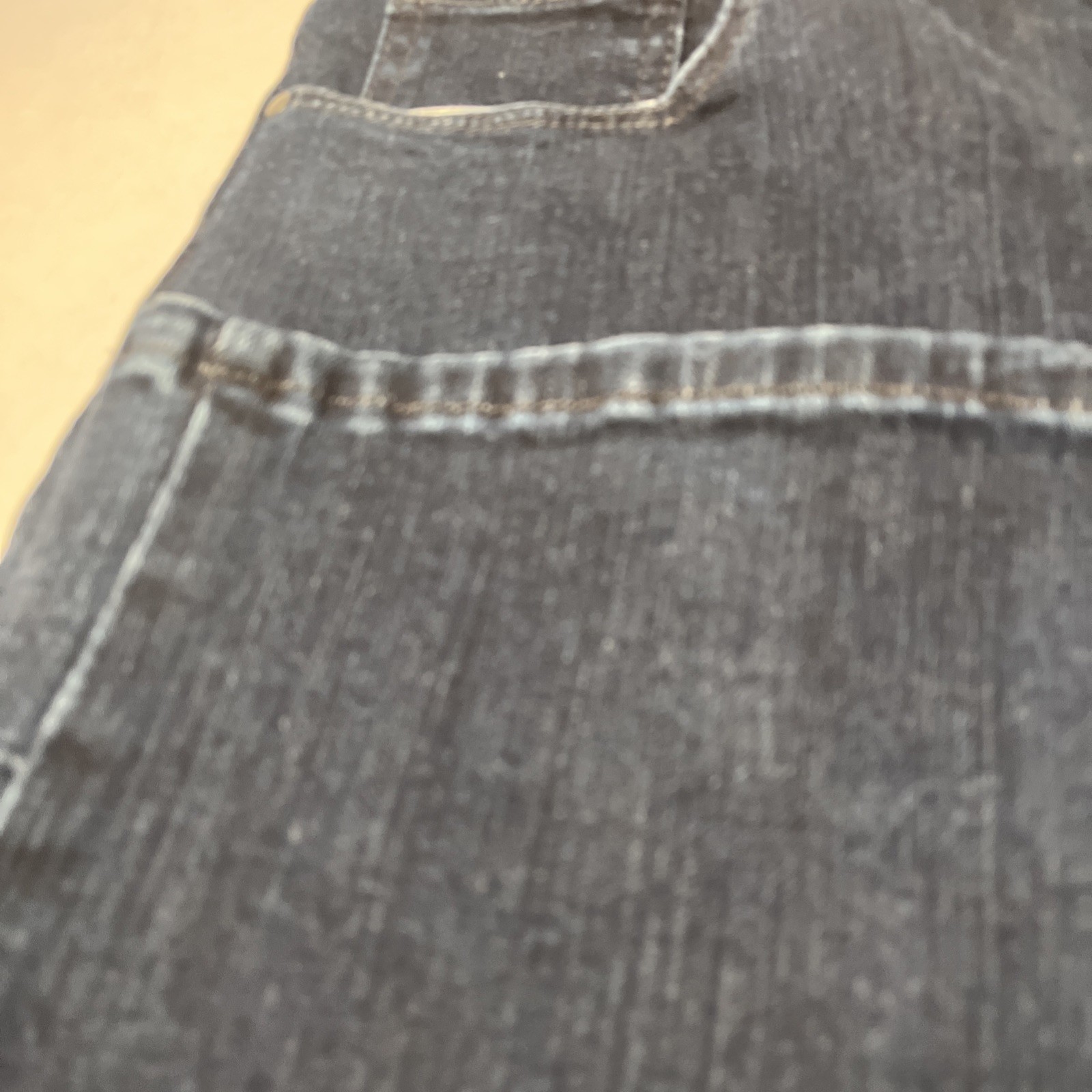 Lee Classic Fit Size 6 Medium Dark Wash No Rips Or Frays Great Condition