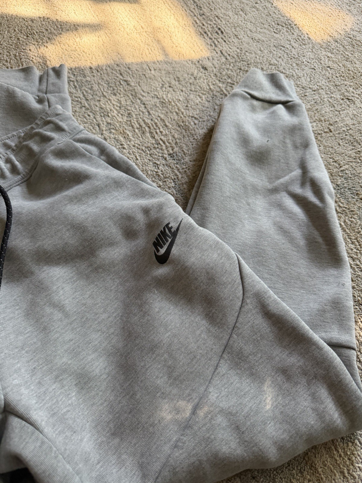 Nike Tech Joggers Men’s Small Grey Sweatpants Pants Athletic Tech Fleece