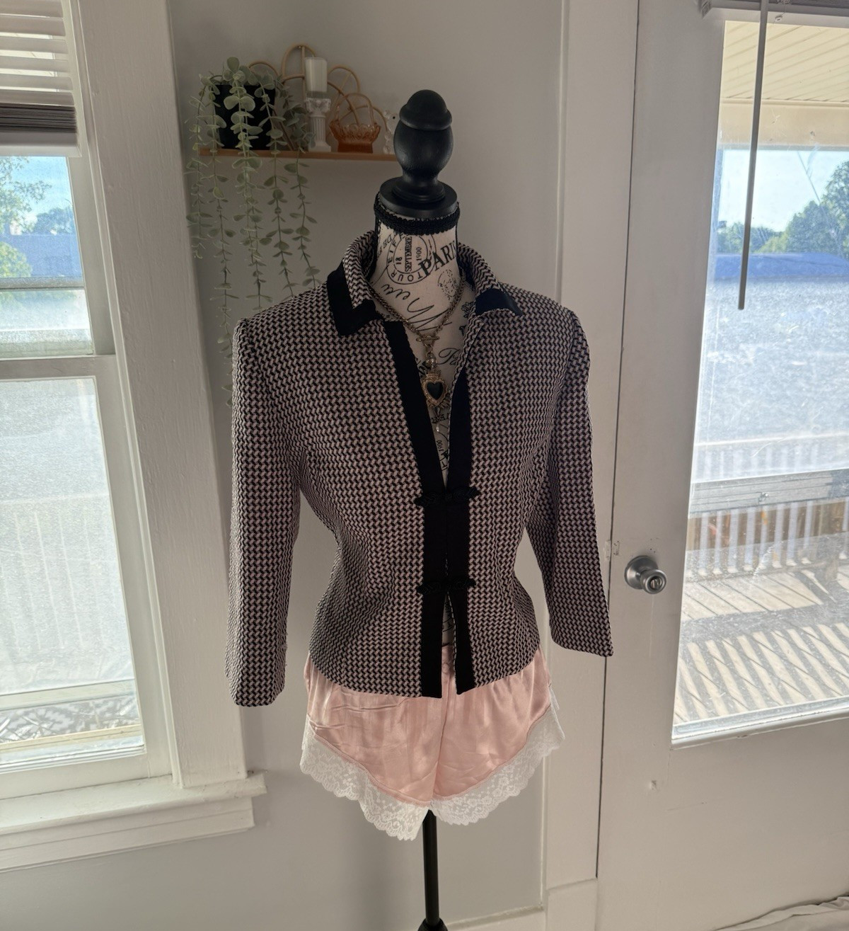 Miss Dorby Women’s Vintage Black/Pink Houndstooth Short Jacket Collared Size 12