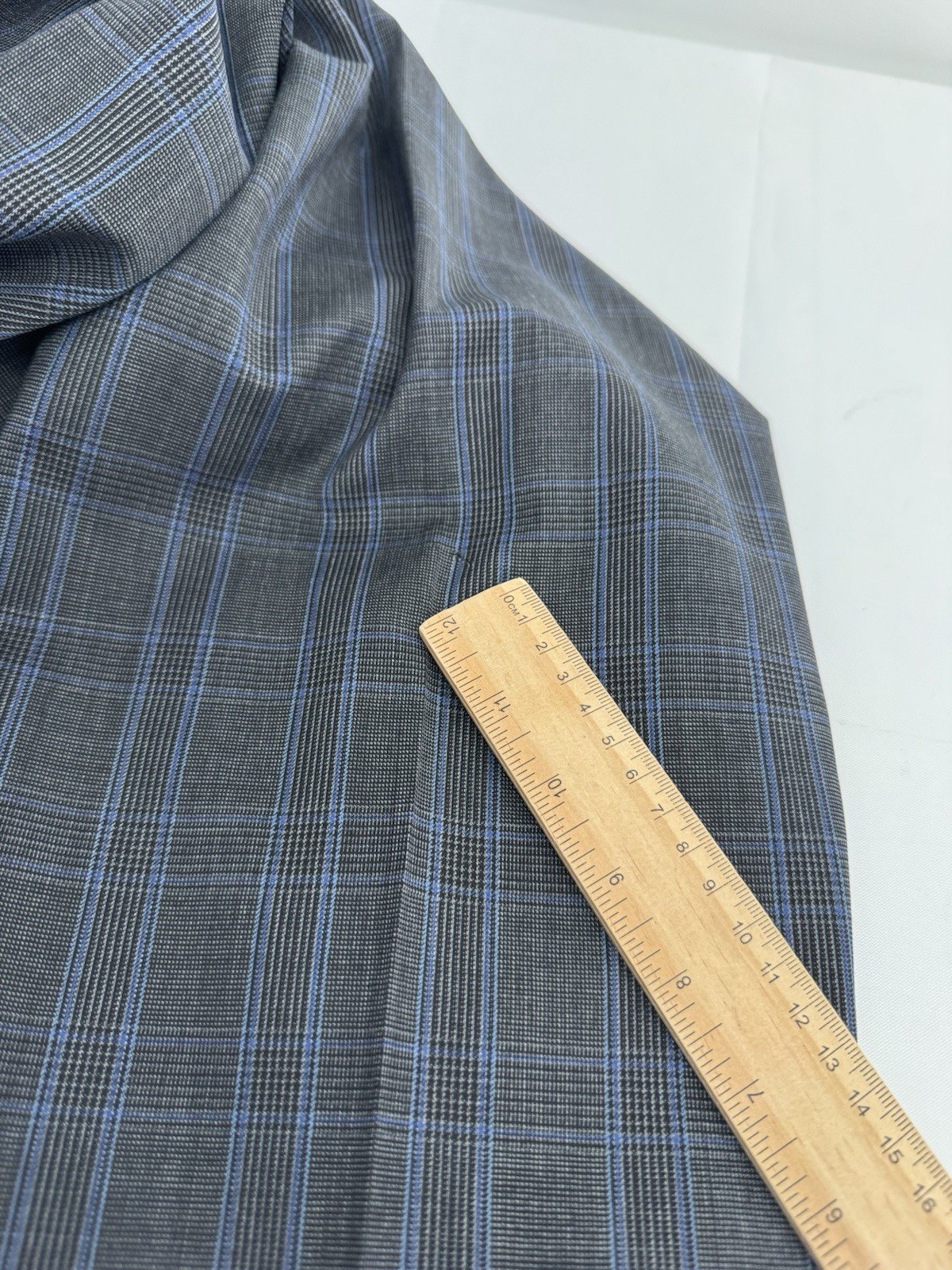 Armani Exchange 2 Piece Wool Suit 38 Pants 30WX 29L Gray/Blue Plaid