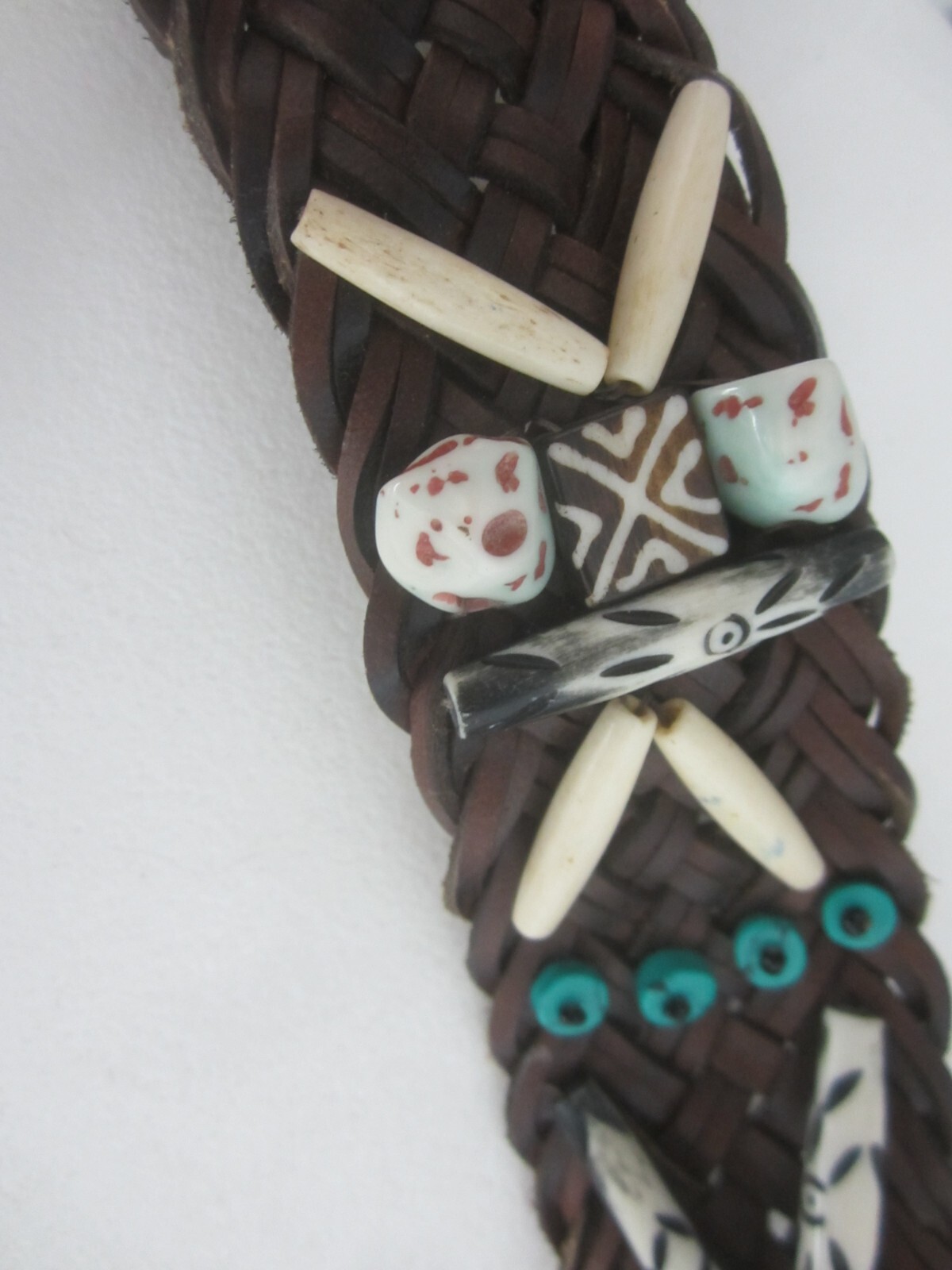 Unbranded Unisex M / L Brown Leather Woven Southwestern Belt Beaded 34″ – 36″