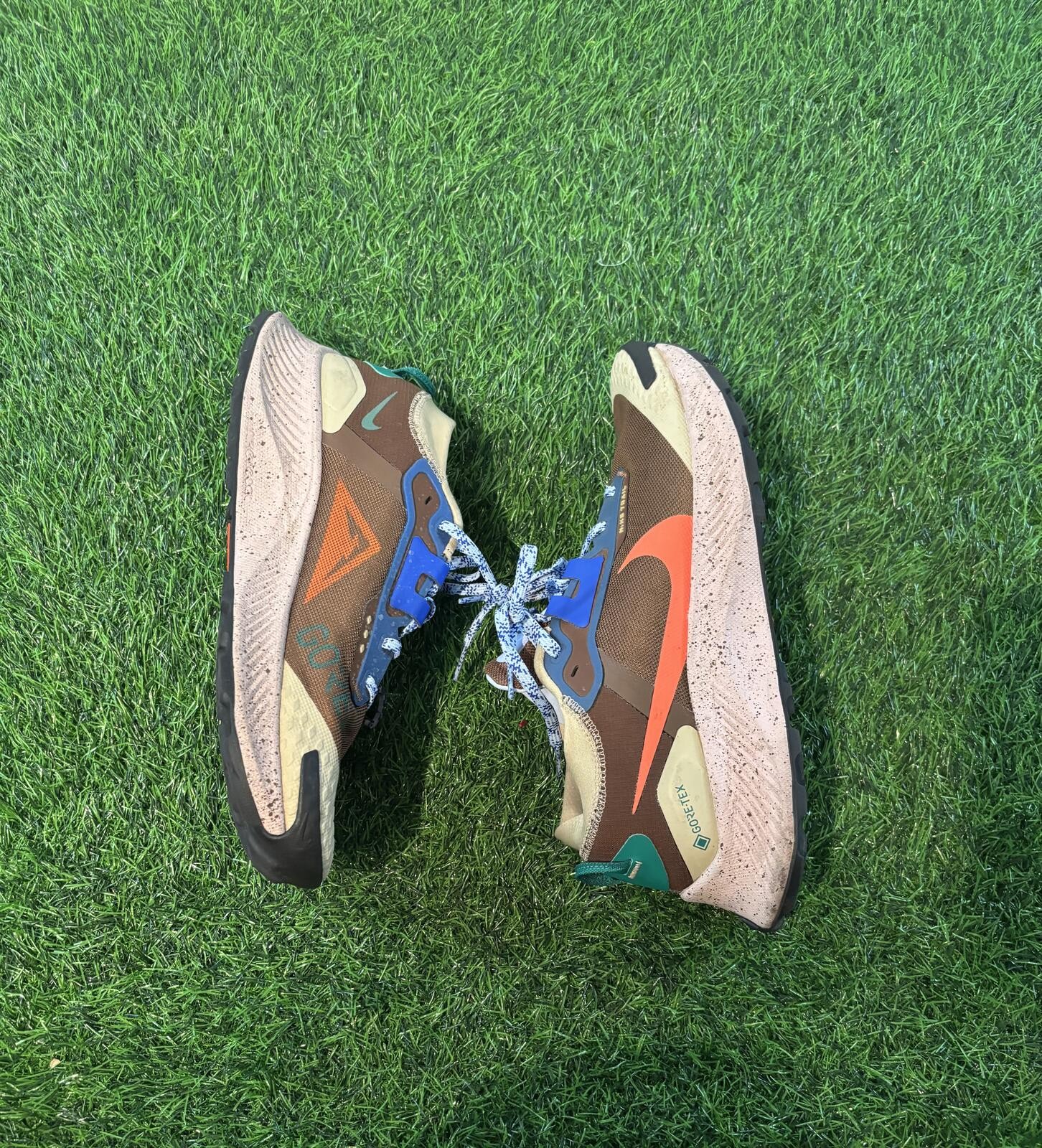 NIKE PEGASUS TRAIL 3 GTX ES CACAO WOW-RUSH ORANGE SZ 11 [DR0137-200]