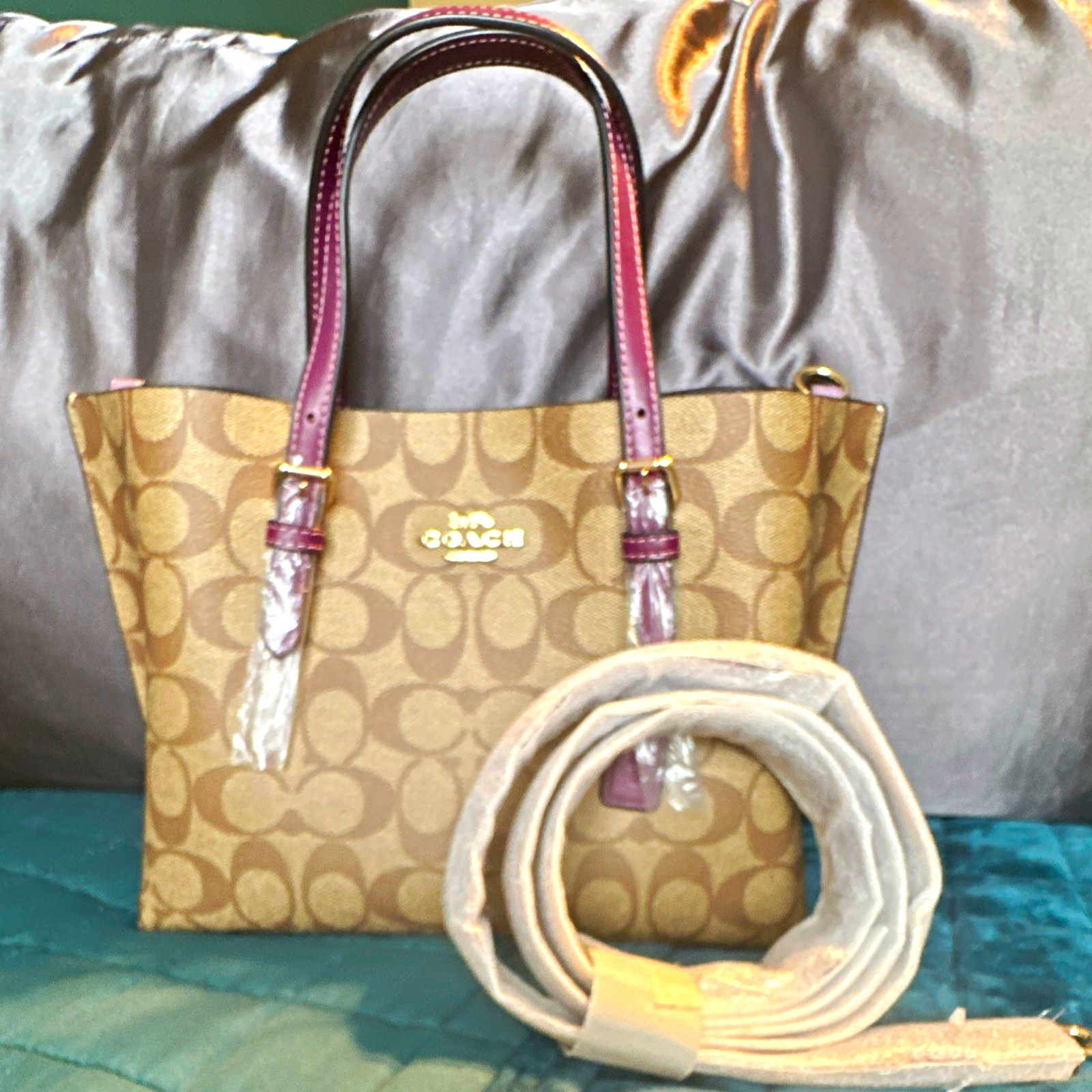Coach Signature Logo Tote Tan/Brown Medium Open Top w/ Detachable Strap