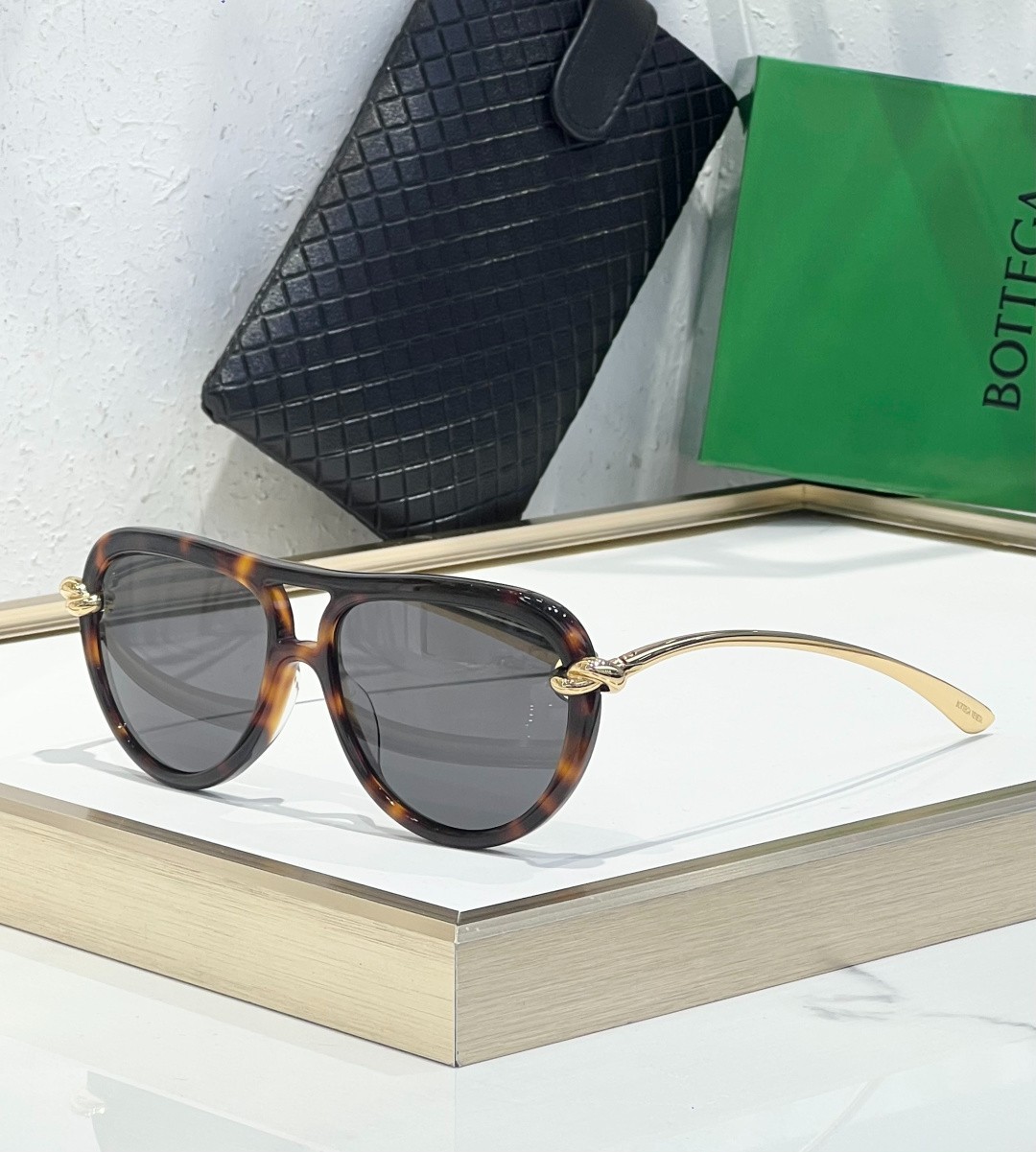 Bottega Veneta BV1418S Sunglasses SIZE：58口15-145