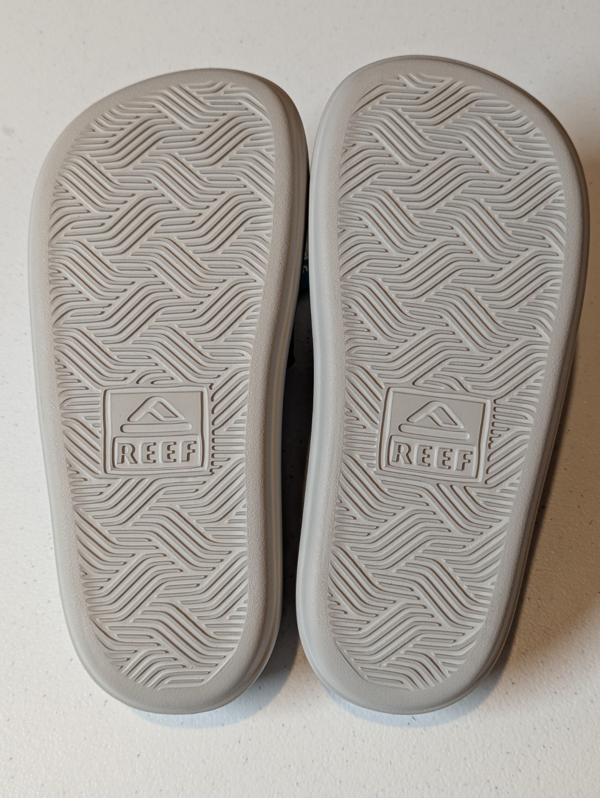Reef Cushion Bondi Bay Women’s Size 8 Comfort Slides Sandals Fog Gray New NWT