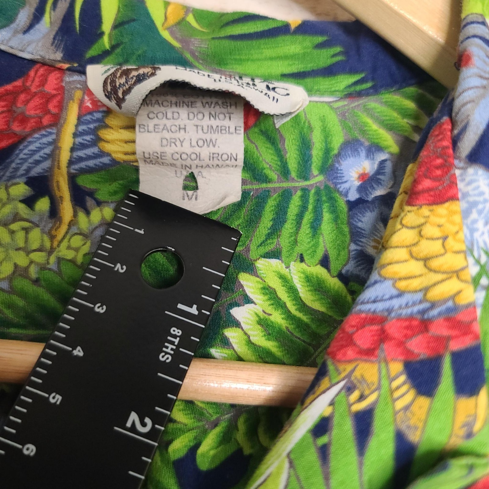 Cabana Core Vintage Parrot Domination Men’s Medium Hawaiian Shirt Aloha Republic