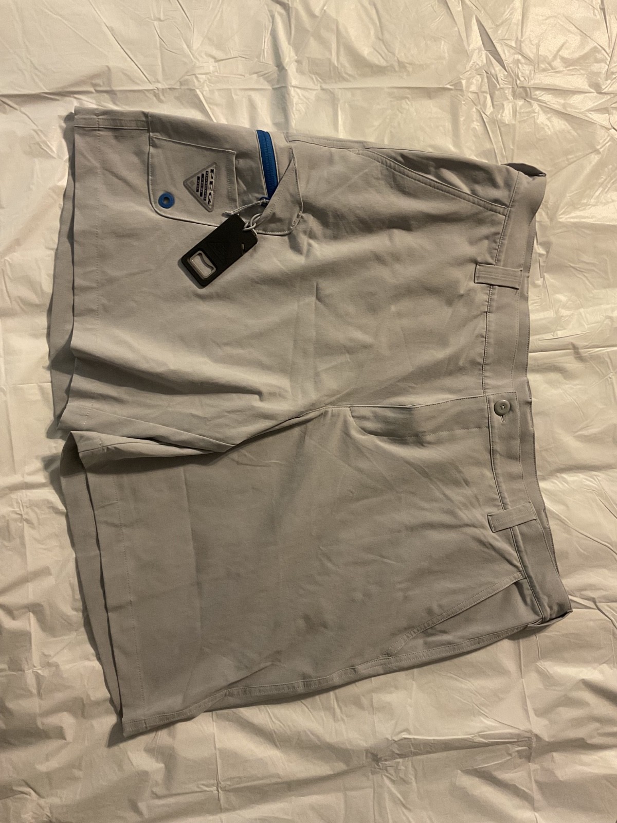 Columbia PFG 10in Omni Shade Tech Performance Cargo Shorts Size 42 Gray
