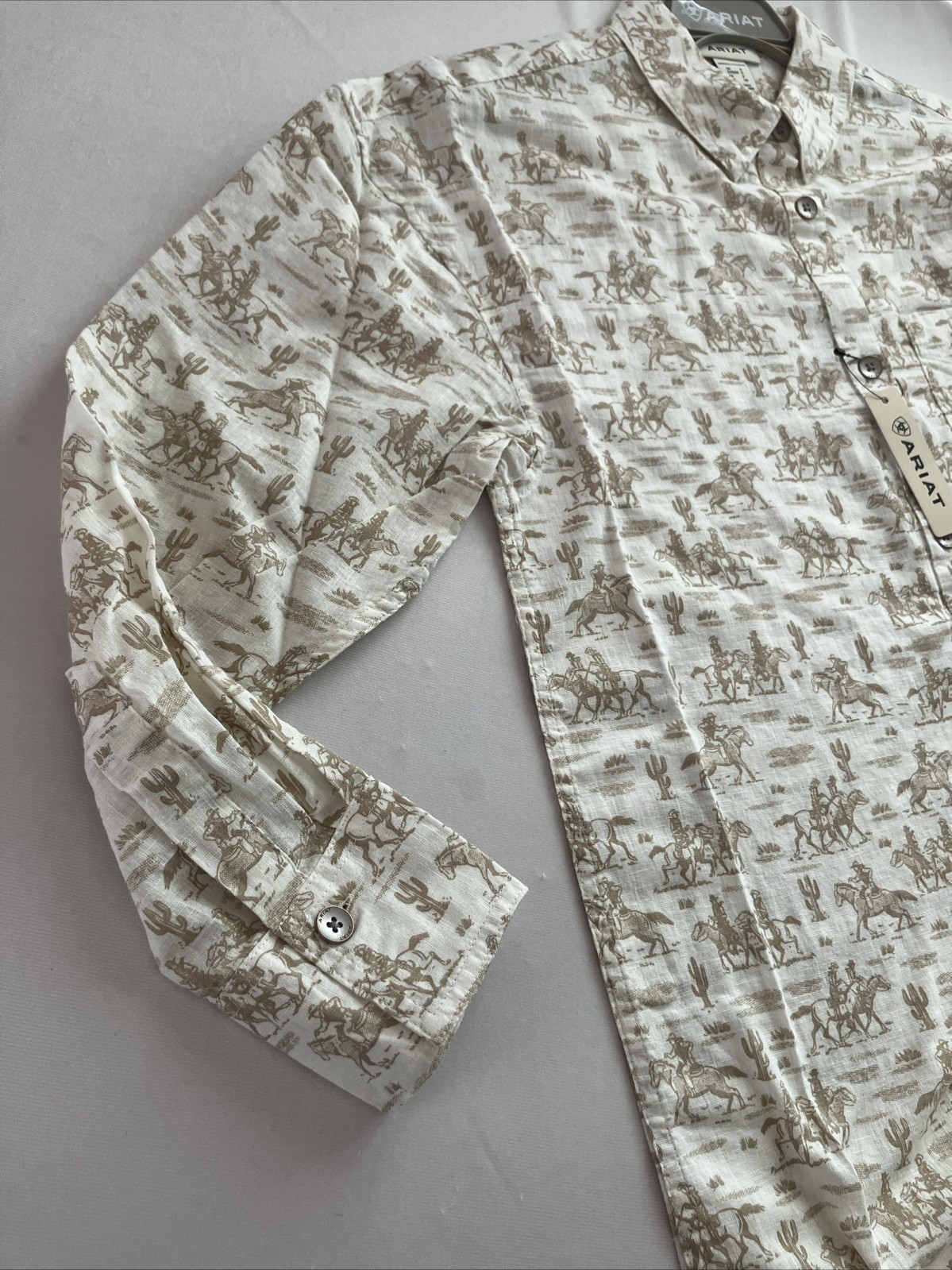 Ariat Horse Print Shirt Womens Small Western Linen Blend Button Up Layering NWT