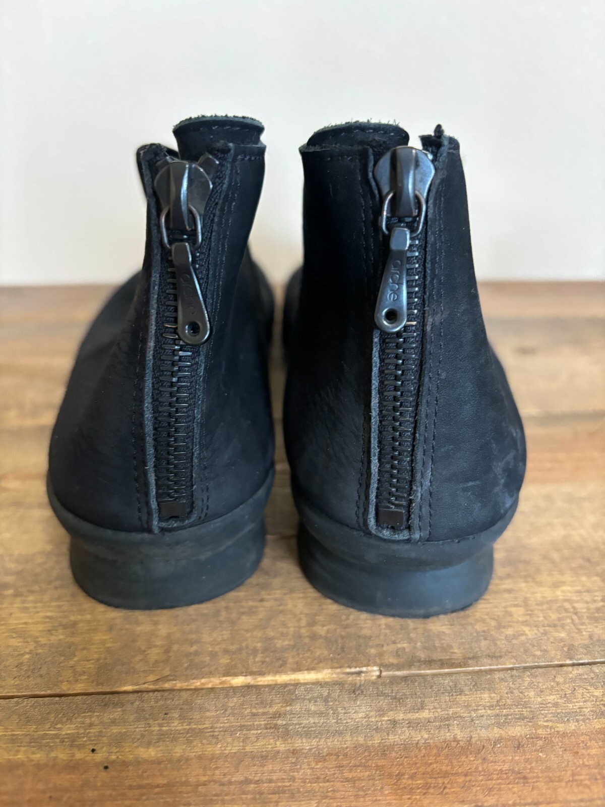 REDUCED! Arche Barzem Booties Womens 40 Black Leather Fabric Back Zip Ankle