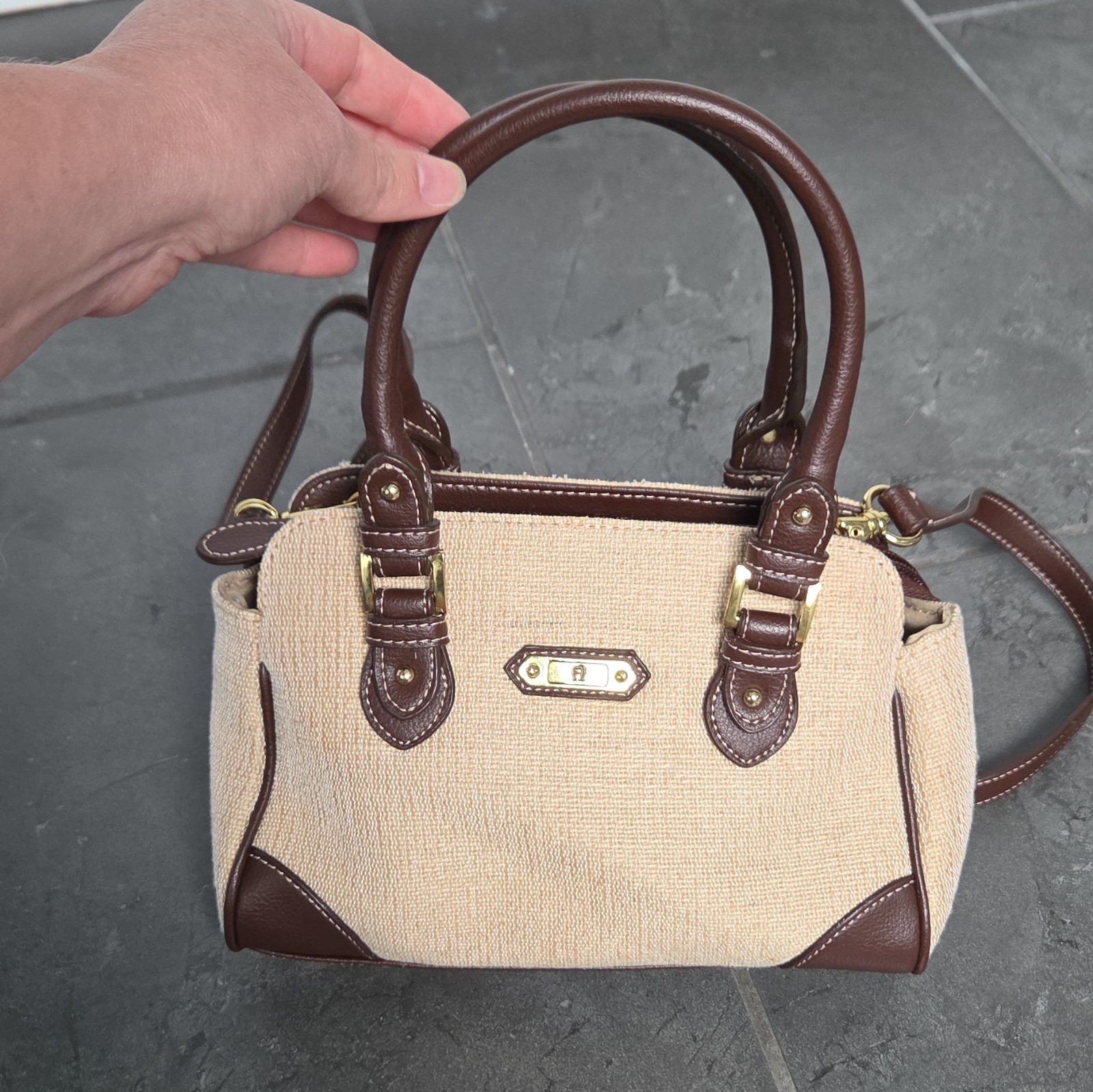 Vintage Etienne Aigner Small Beige Woven Satchel Top Handle Zip Shoulder Strap