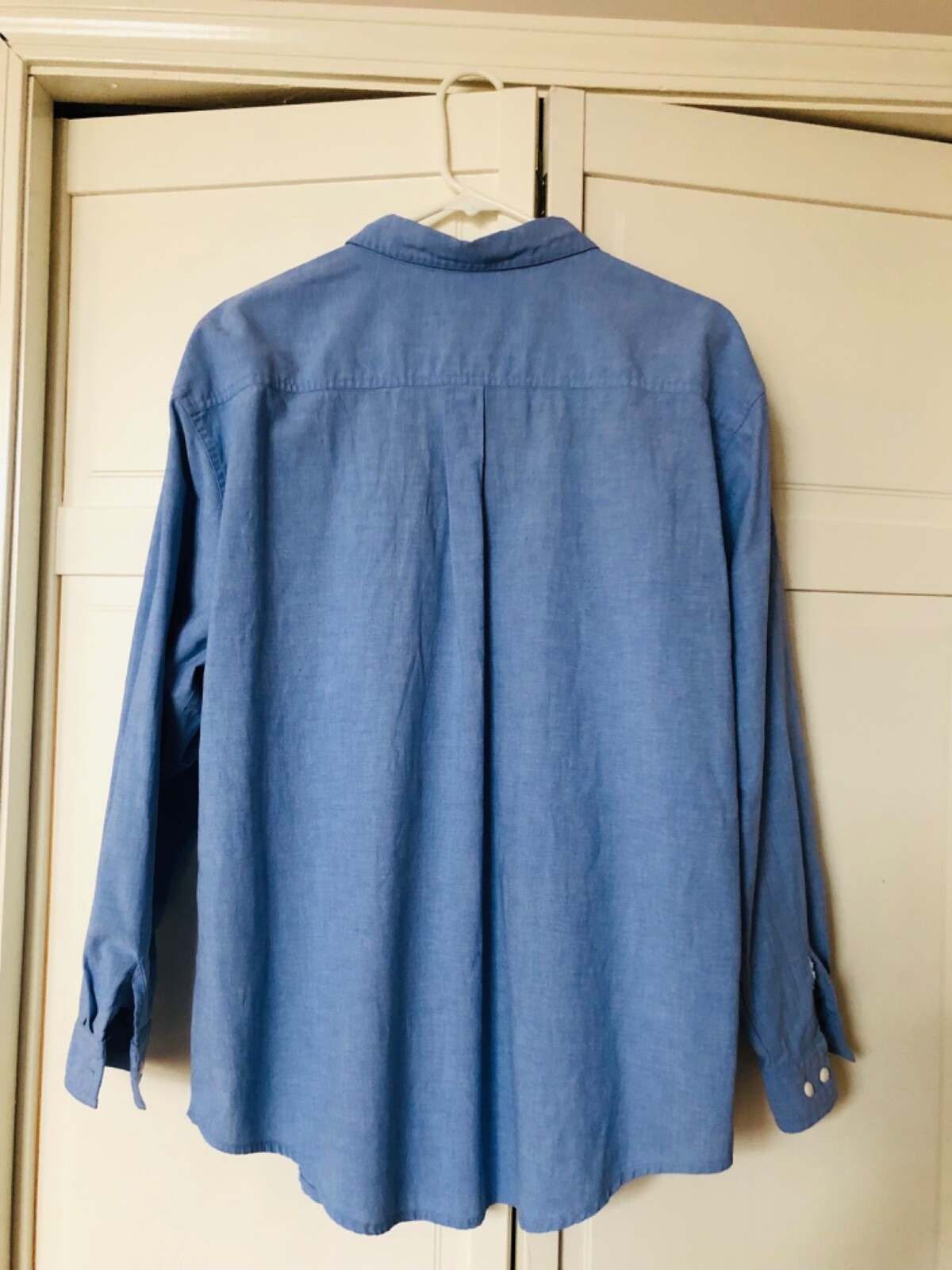 Fall’s Creek Women’s XL Chambray Button-up Christmas shirt, long sleeve