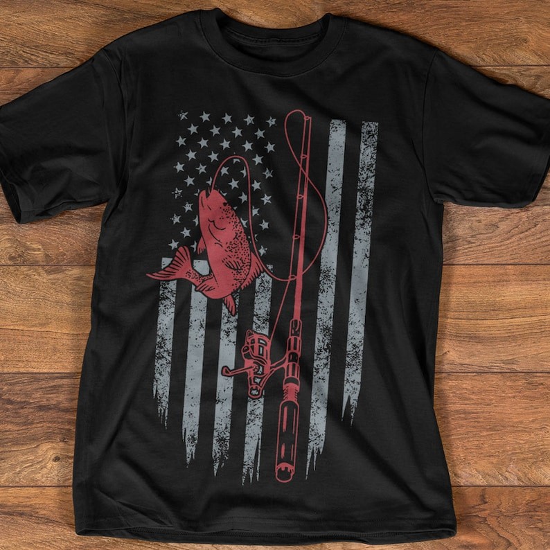 American Flag Fly Fishing T-Shirt Retro Patriotic USA Fishing Gift For Dad