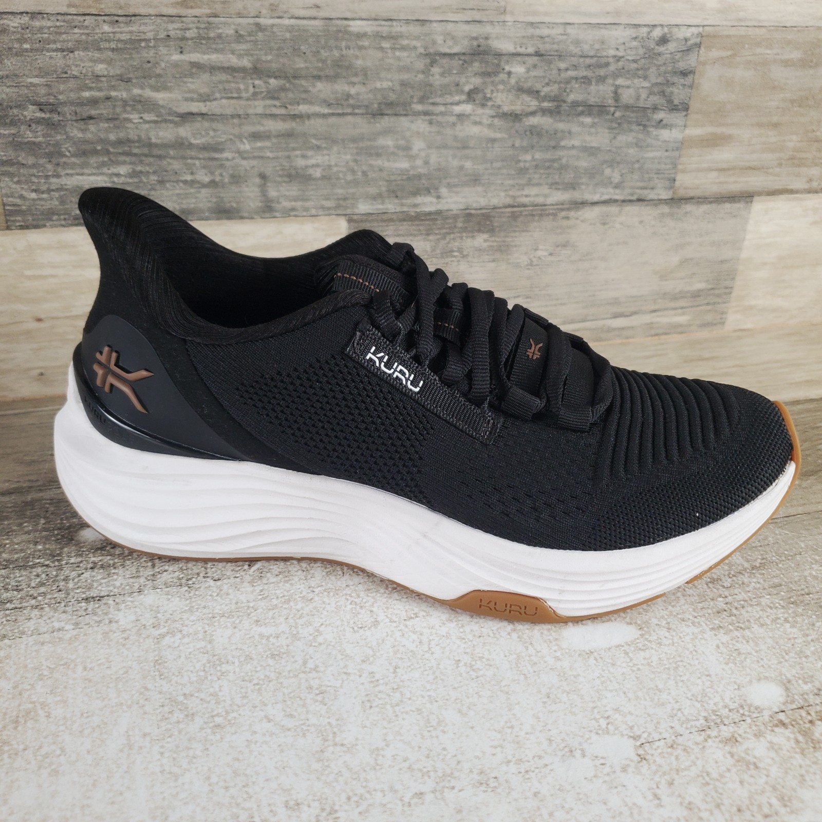 Kuru Atom 2 Womens Shoes Sz 7.5 M Running Jet Black Desert Tan Lace Up Sneakers