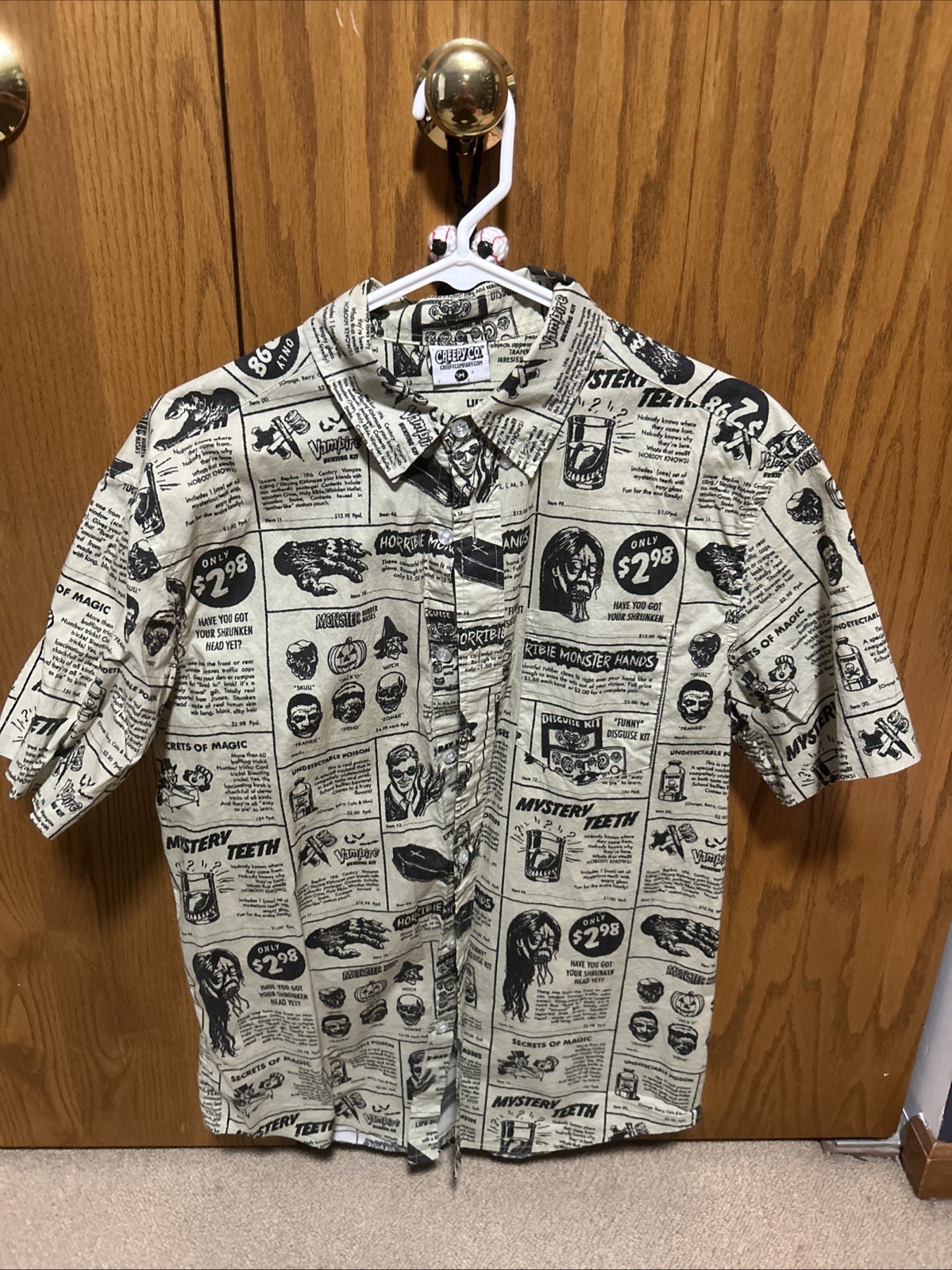 Creepy Co Horror Collar Casual Short Sleeve Shirt Sz Medium Classic Monsters AOP