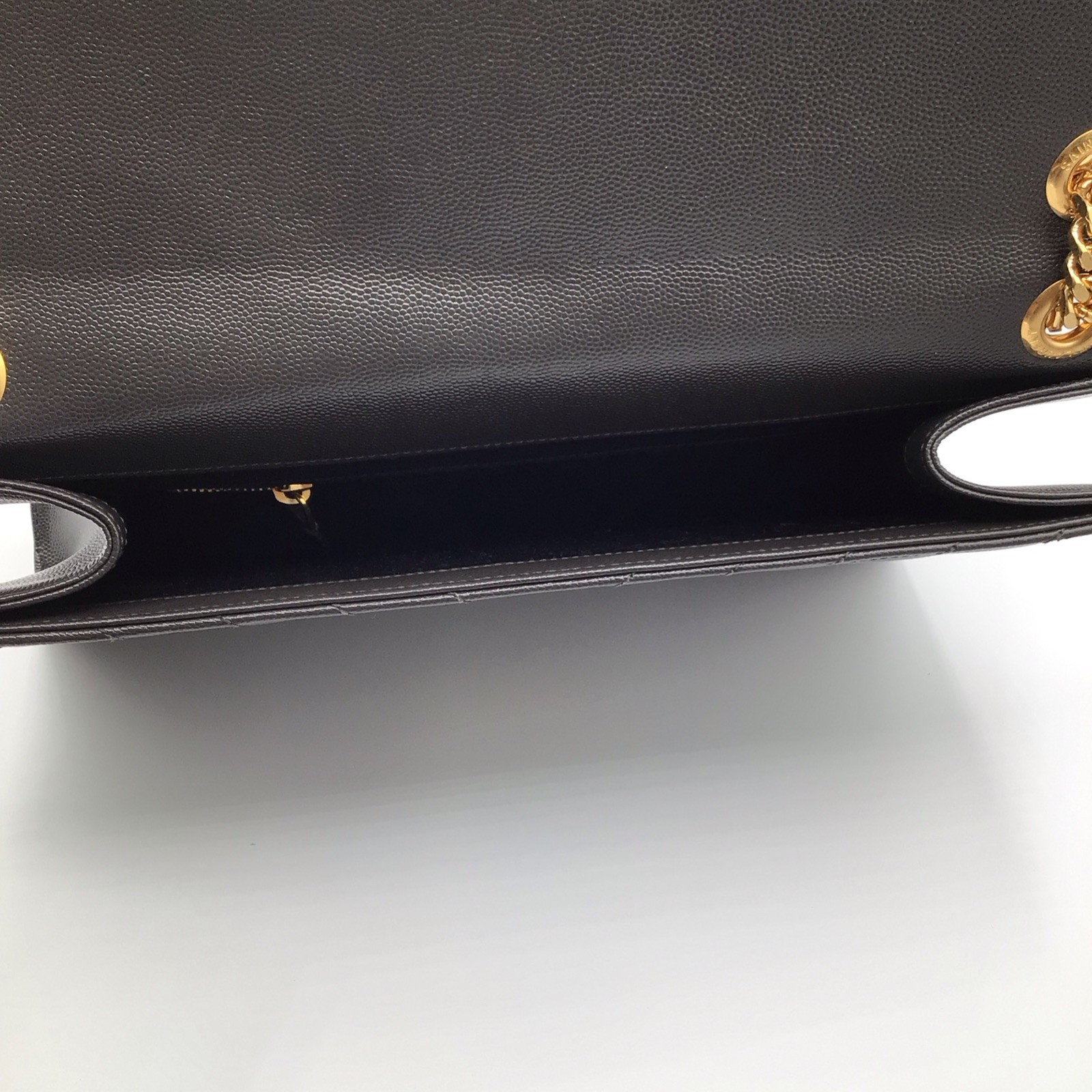 SAINT LAURENT ENVELOPE LARGE BAG IN MATELASSÉ GRAIN DE POUDRE EMBOSSED LEATHER