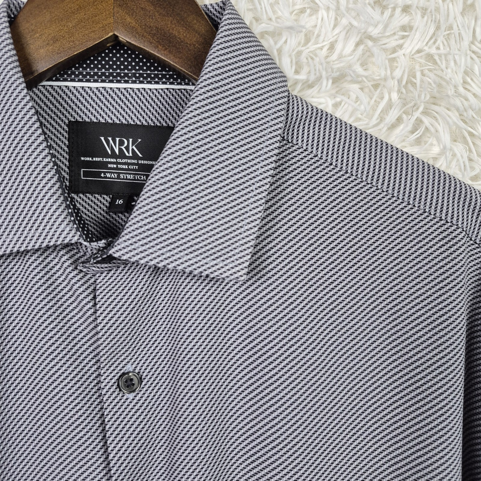 WRK Men’s Dress Shirt 4 Way Stretch Black White Flip Cuff Sz 16 Geo Mini Check