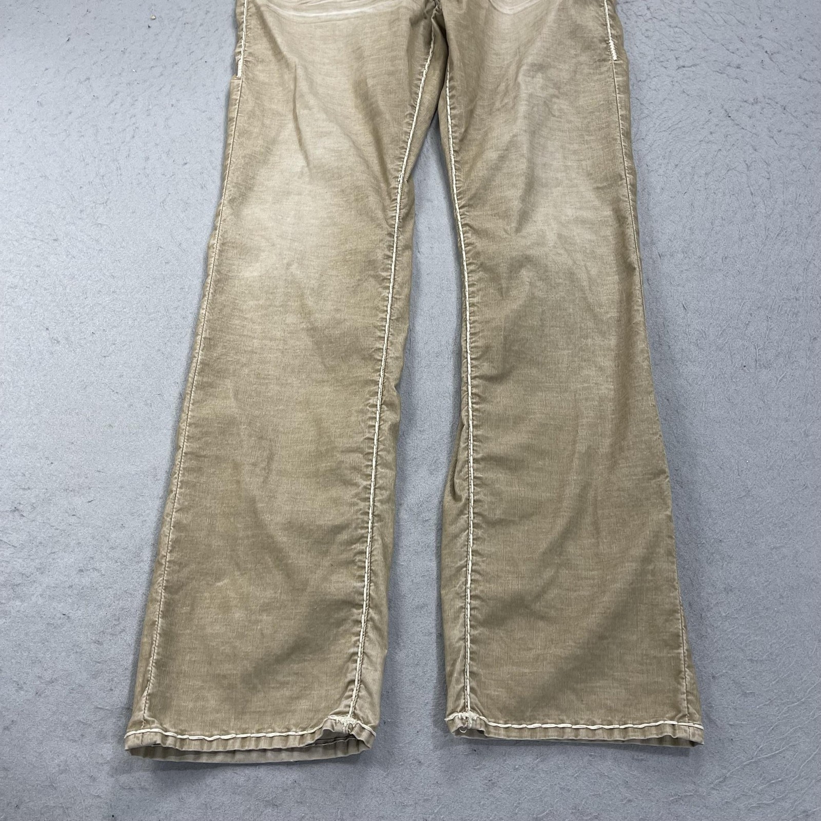 True Religion Ricky Jeans Mens 34×33 Beige Relaxed Straight Embroidered Denim