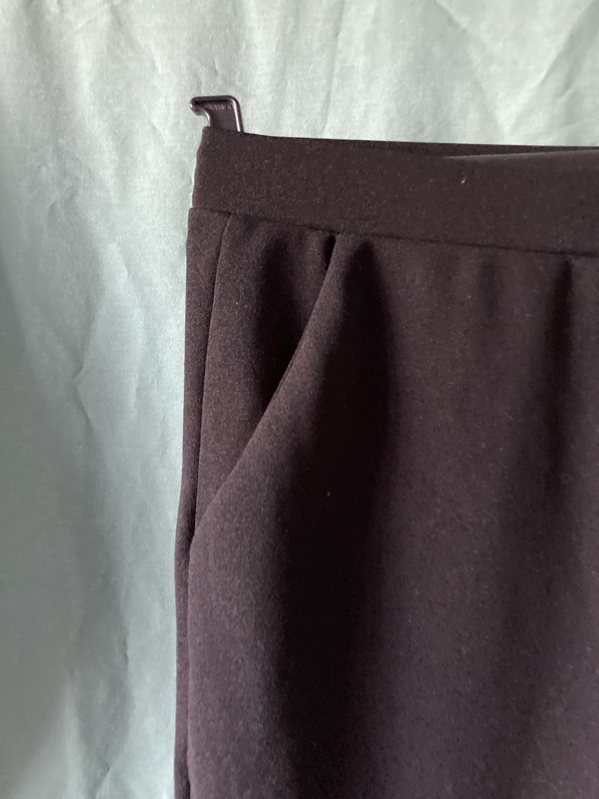 Ladies Black Cropped Trousers Easy Care Comfort Fit Size XL 14-16 BNIB
