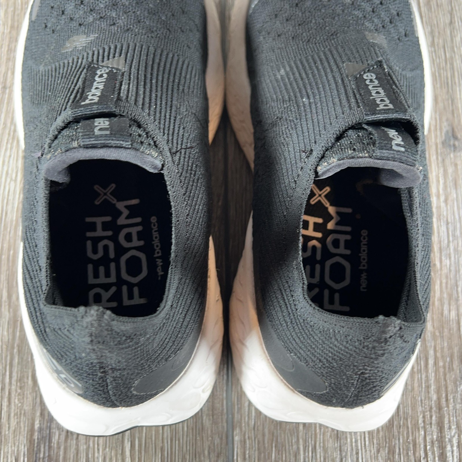 New Balance Fresh Foam 1080 Shoes Womens Size 7 D Black Slip On Running Sneakers