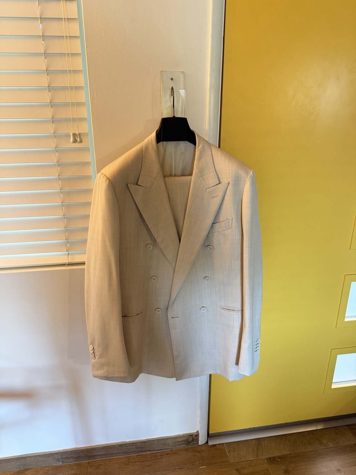 Suitsupply Beige/Sand Pure Wool TDouble-Breasted 2-Piece Suit Size 54EU/44US