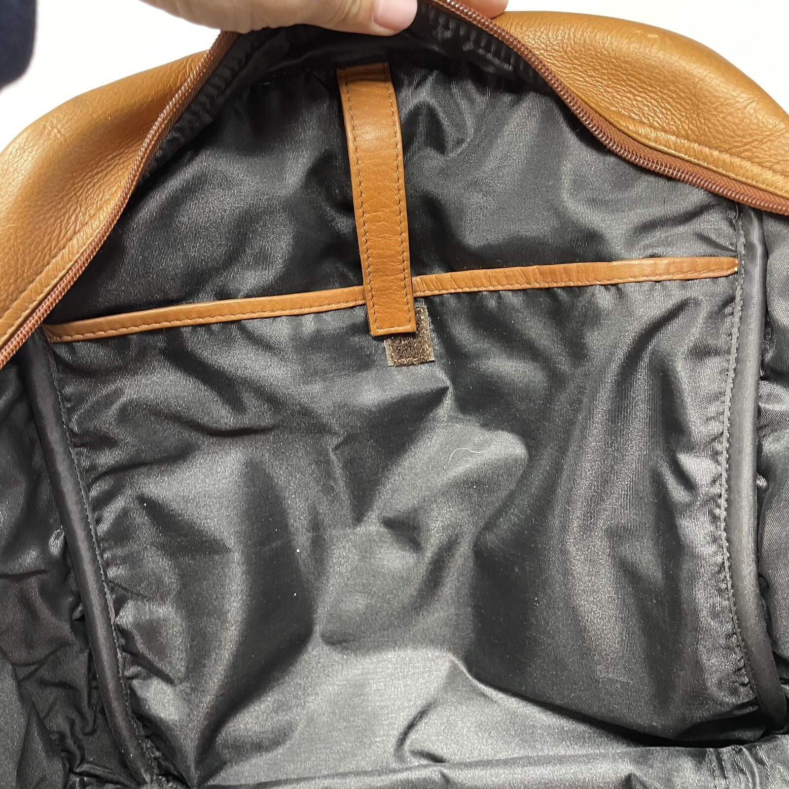 Le Donne Leather Bag Messenger Backpack Laptop Brown Caramel