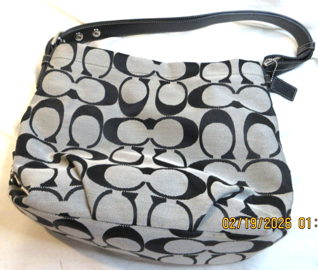 SIGNATURE “OLDER, THE GOOD STUFF”~COACH~LRG CC MONOGRAMMED PURSE~BLACK LEATHER