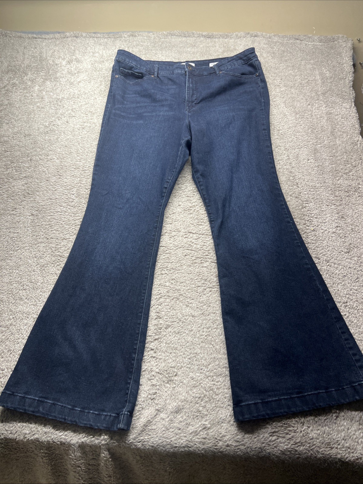 Sophia Vergara Melisa Flare Stretch Pull On Jeans 20 dark Wash Denim