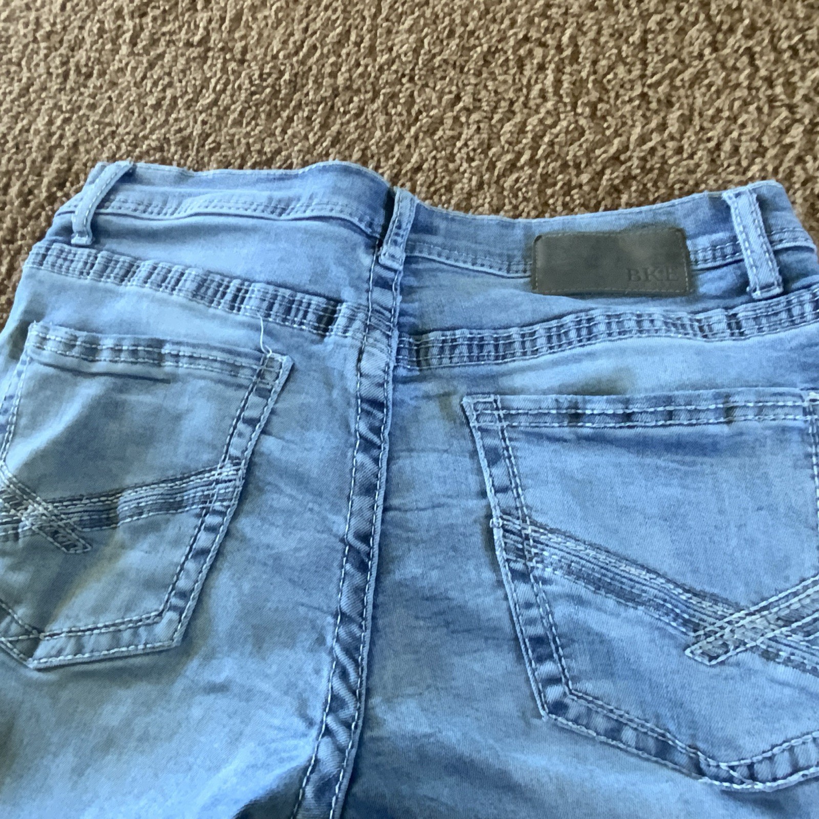 BKE Men’s Light Wash Blue Straight Fit Denim Jeans Mid Rise 5-Pocket