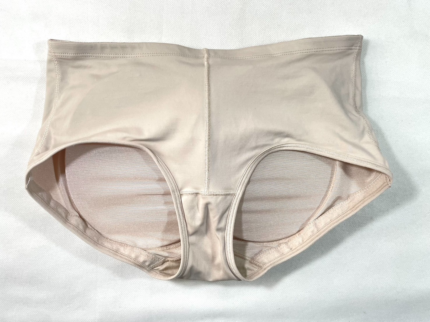 NWOT Leonisa Women’s M Magic Instant Butt Lift Padded Panty 12688 Beige