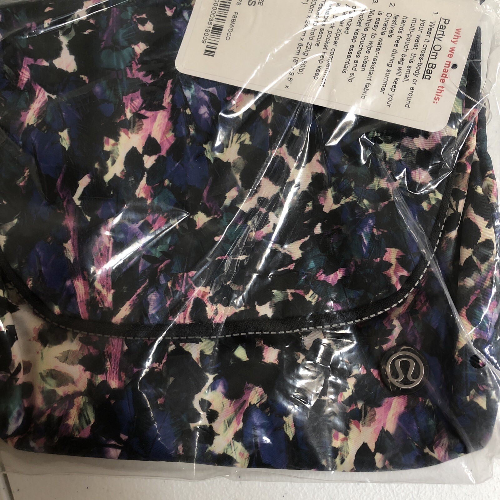 Lululemon Party Om Bag – Floral Backdrop Black Multi / Deep Coal NWT Purse