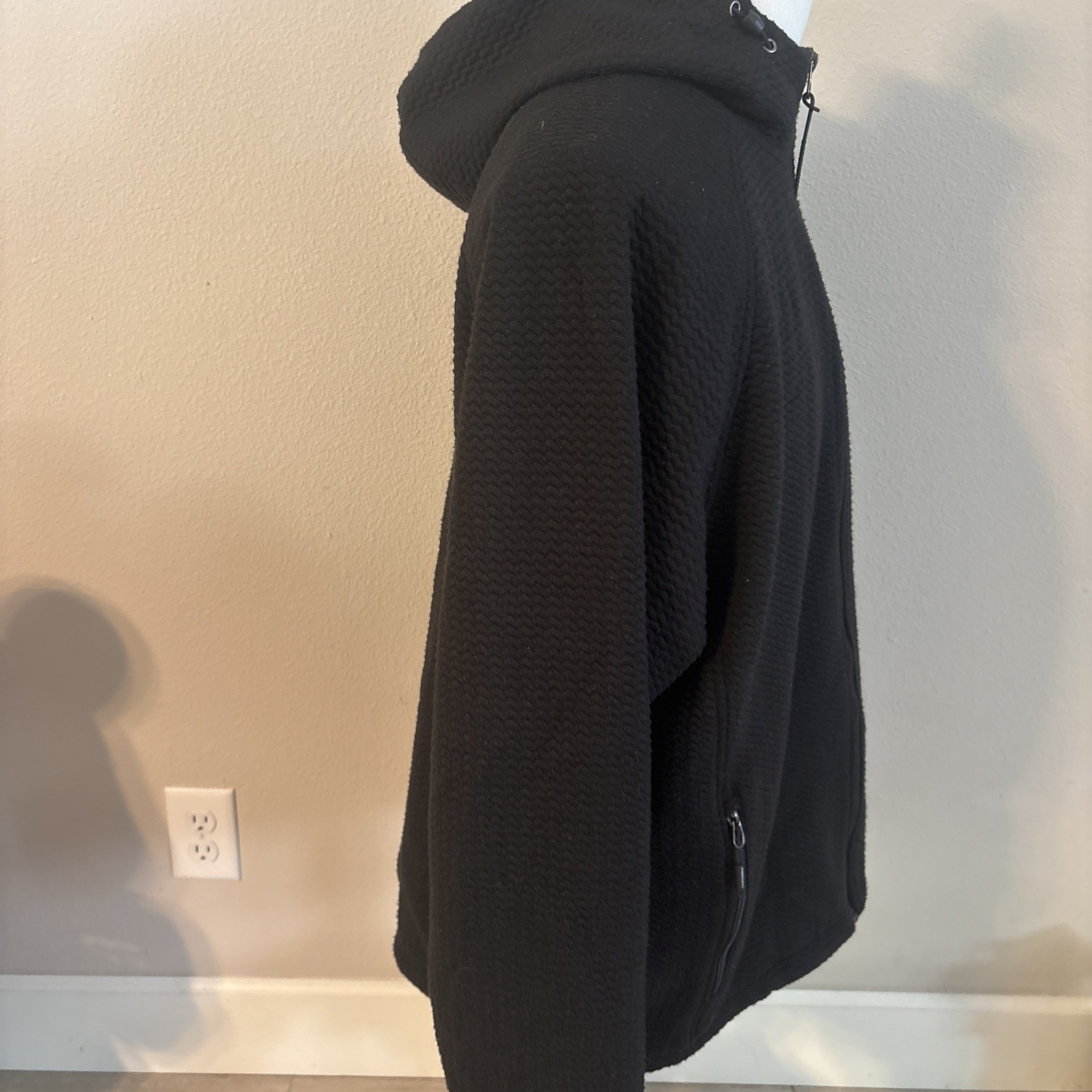 New Balance Athletic Hooded Textured Fabric Black Jacket Men’s Size XL