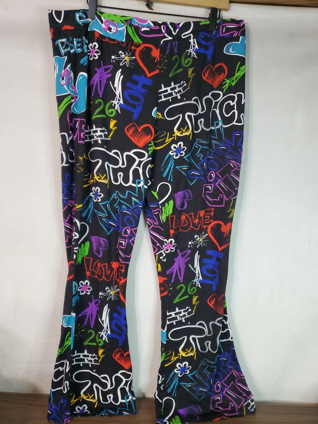 Rouge Collection Women’s Graffiti Letter Print Pull On Leggings Size 4X