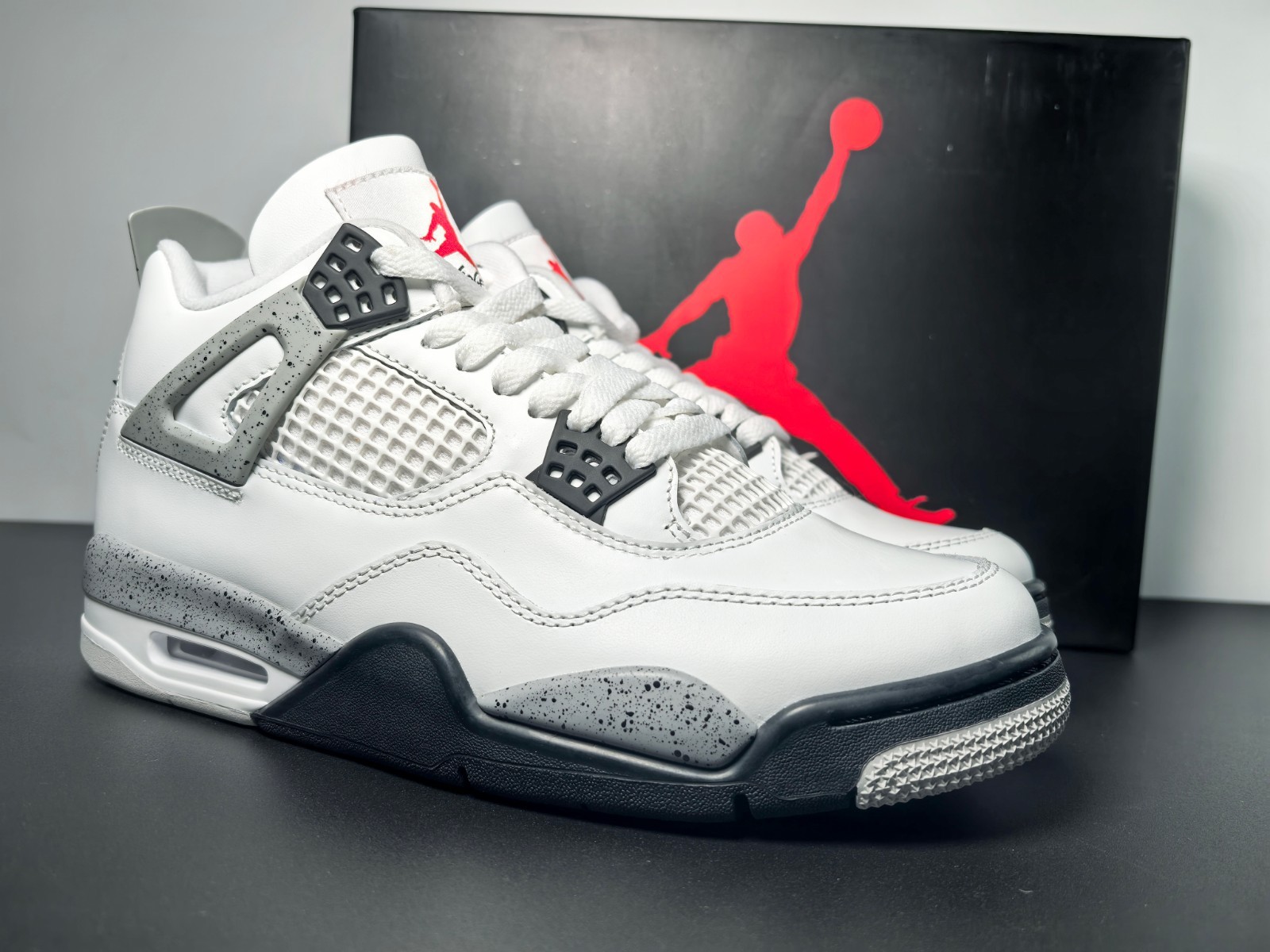 Jordan 4 “White Cement” Men’s Retro Basketball Shoes Mid Top