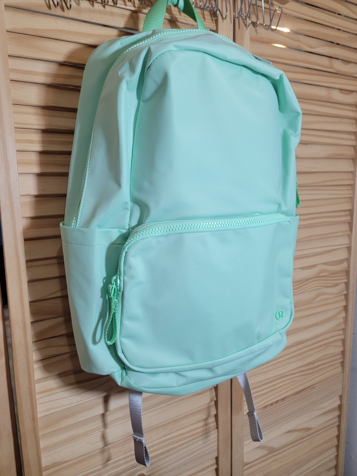 Lululemon Everywhere Backpack 22L NWT In Citra Lime