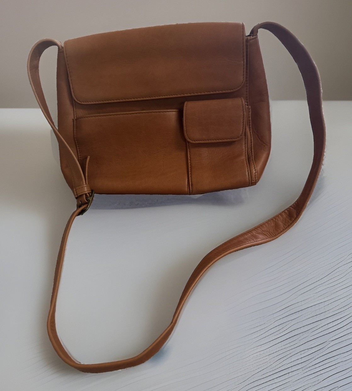 Le Donne Premium Full-Grain Colombian Tan Brown Vaquetta Leather Crossbody Bag