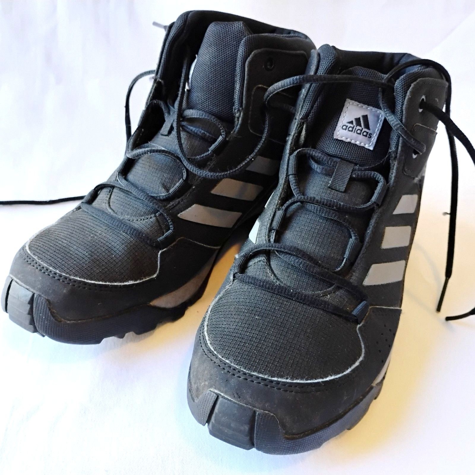 Adidas Terrex Kids High Top Hiking Shoes US size 5 EUR 37 1/3