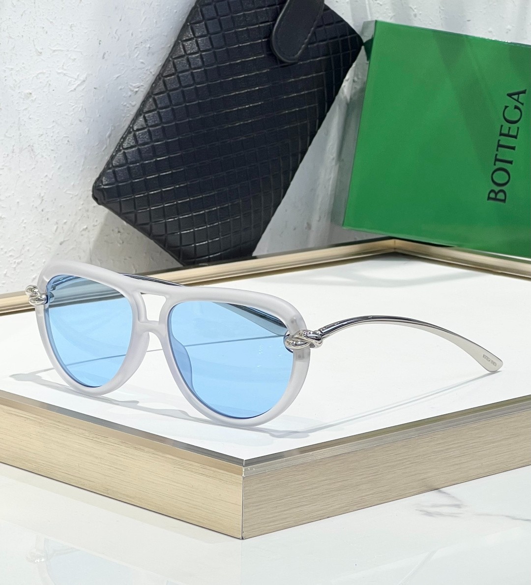 Bottega Veneta BV1418S Sunglasses SIZE：58口15-145