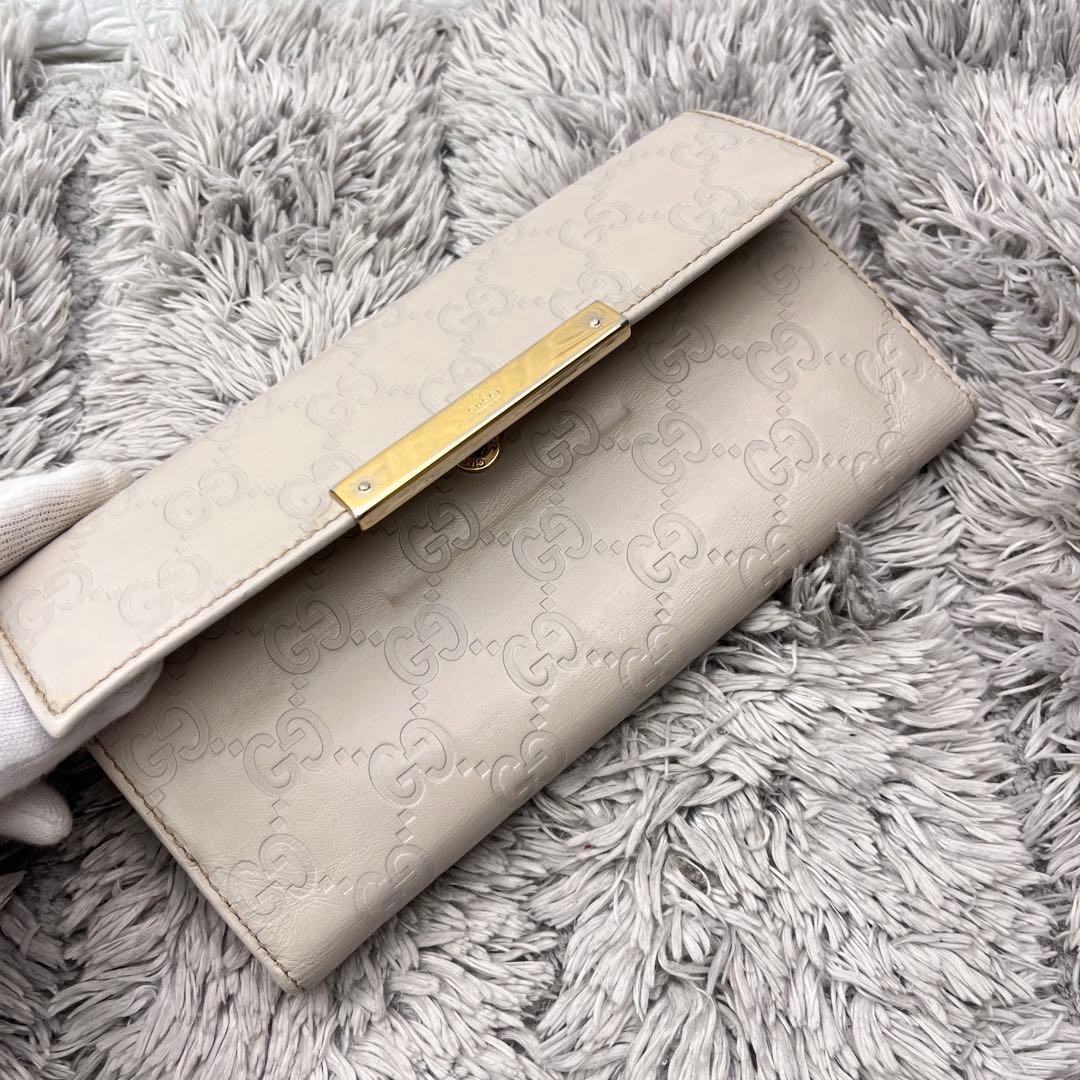 Good Condition GUCCI Shima Logo Plate W Hook White Long Wallet