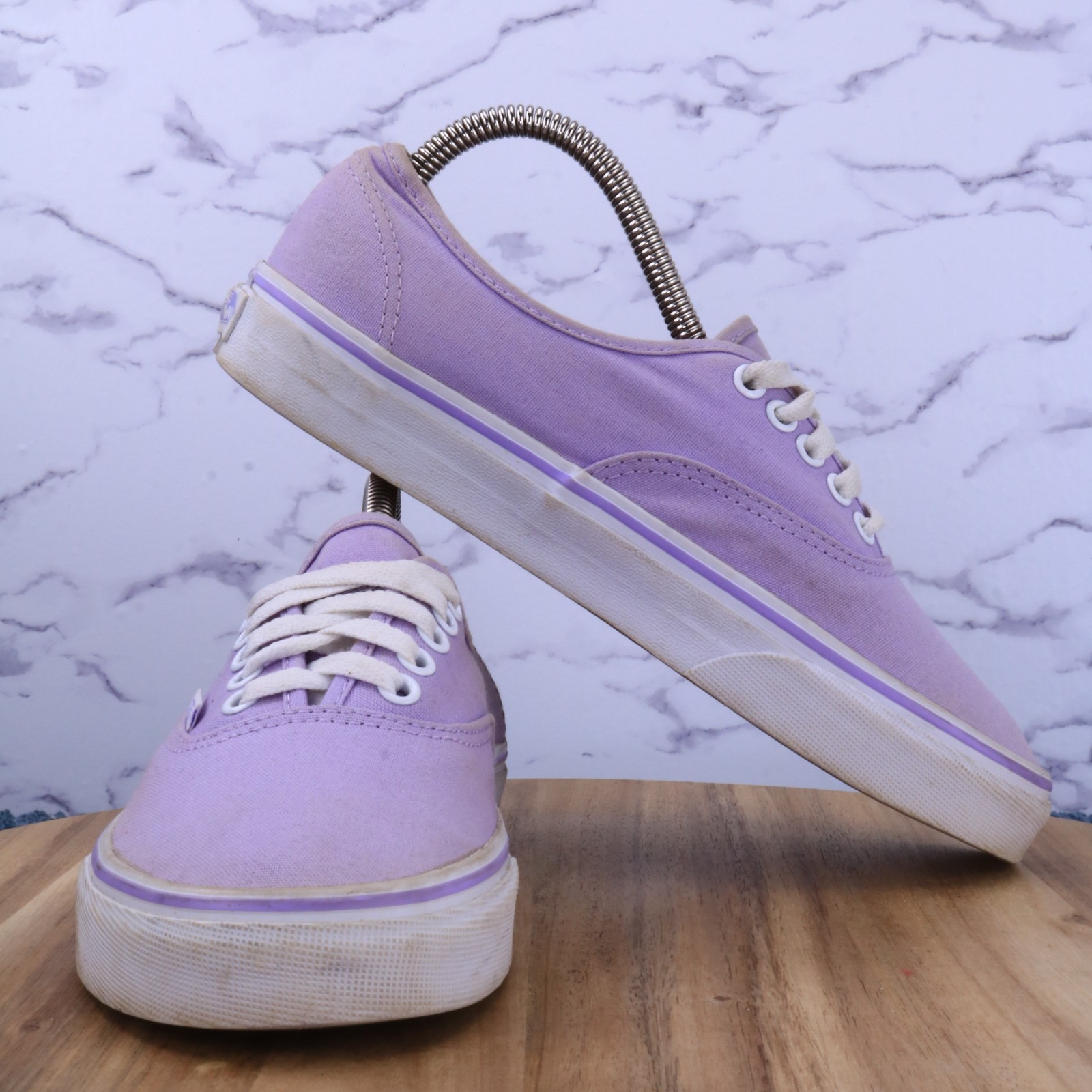 Vans Authentic Lavender White Canvas Low Top Skate Shoes Size Men 6.5 / Women 8